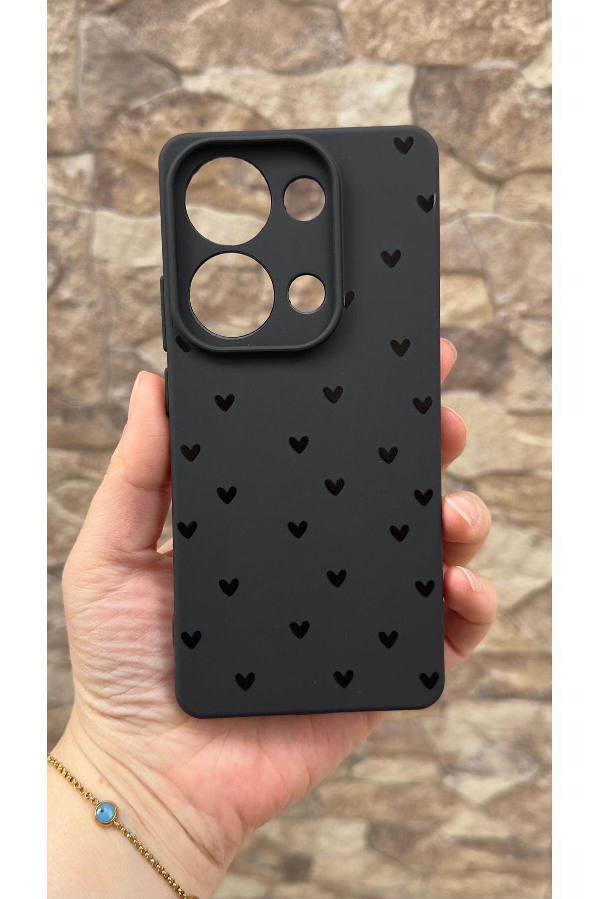 Redmi Note 13 Pro 4G Uyumlu Mini Siyah Kalp Desenli Silikon Darbe Emici Klasik Korumalı Rubber Kılıf