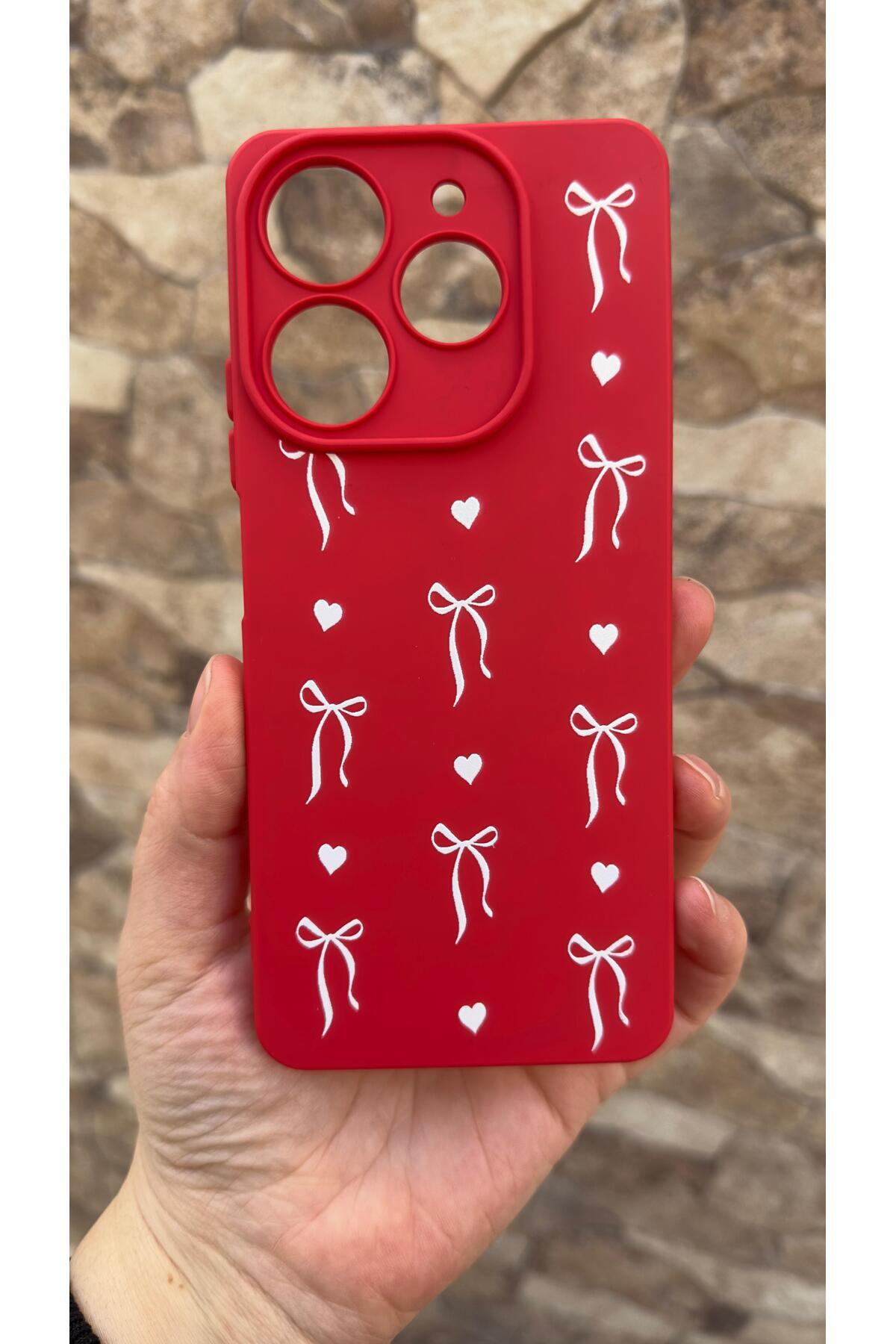 Tecno Spark 10 PRO Uyumlu Kalpli Fiyonk Desenli Silikon Darbe Emici Klasik Korumalı Rubber Kılıf