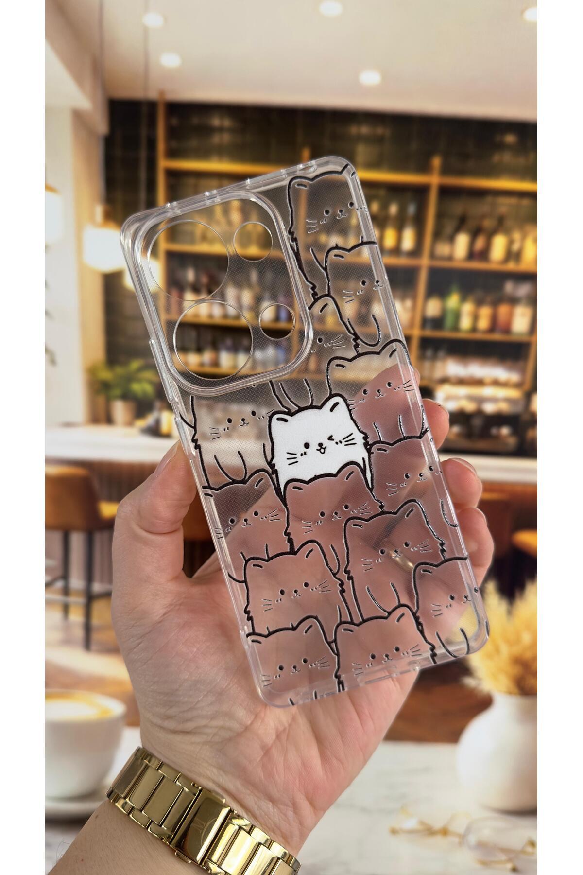 Redmi Note 13 Pro 4G Uyumlu Manycat Desenli Şeffaf Darbe Emici Kamera Korumalı Clear Kılıf