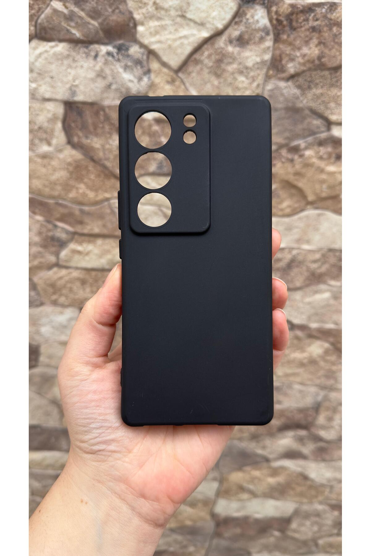 VİVO V29 Uyumlu Silikon Darbe Emici Klasik Korumalı Rubber Kılıf