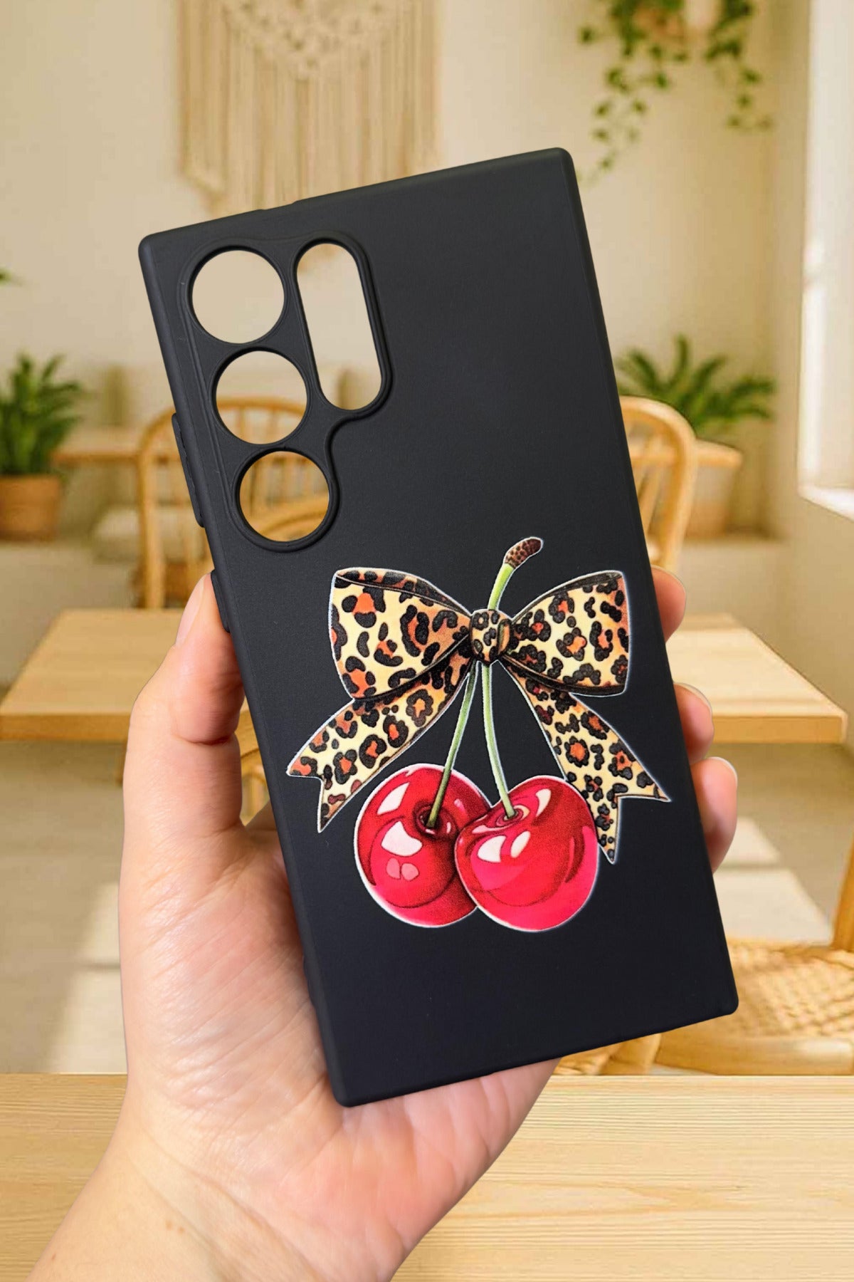 Samsung Galaxy S23 Ultra Uyumlu Kiraz Leopar Fiyonk Desenli Silikon Darbe Emici Rubber Kılıf