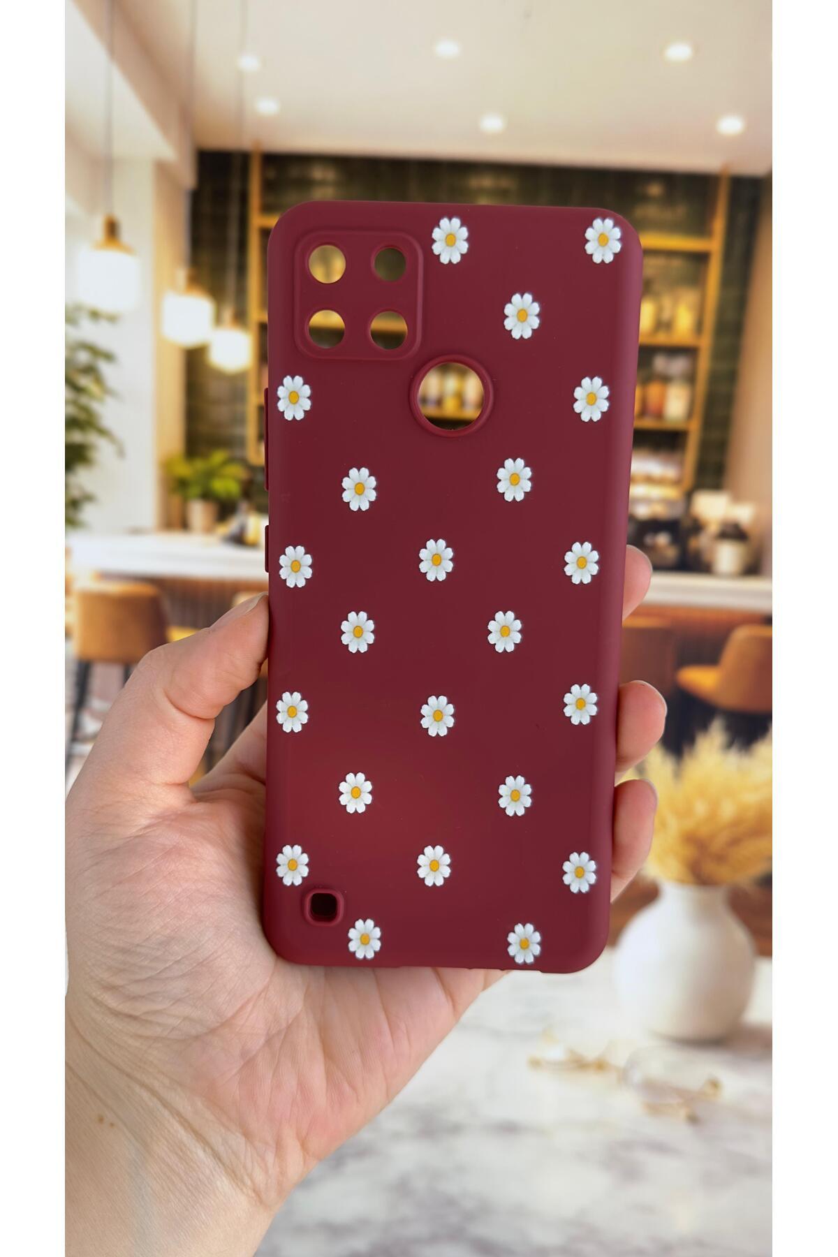 Realme C21Y Ve C25Y Uyumlu Beyaz Papatya Desenli Silikon Darbe Emici Klasik Korumalı Rubber Kılıf
