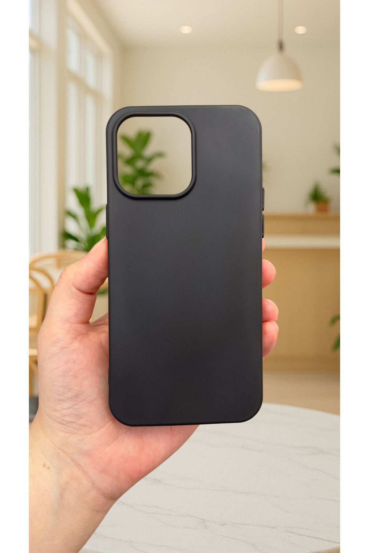 iPhone 14 Plus ve 15 Plus Uyumlu Silikon Darbe Emici Klasik Korumalı Rubber Kılıf