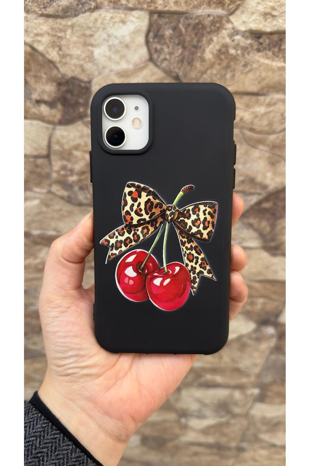 İphone 11 Uyumlu Kiraz Leopar Fiyonk Desenli Silikon Darbe Emici Klasik Korumalı Rubber Kılıf
