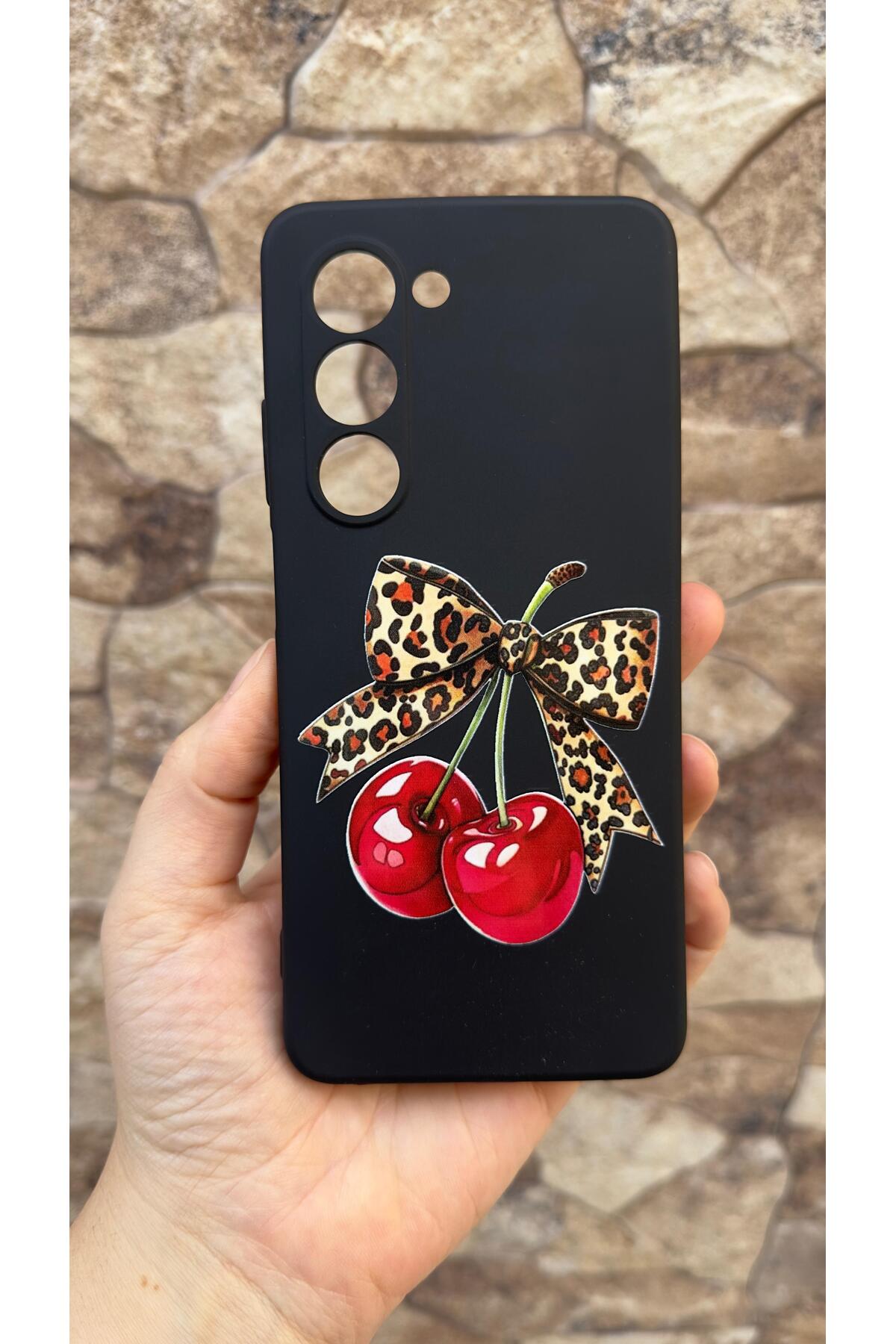 Samsung Galaxy A17 Uyumlu Kiraz Fiyonk Leopar Desenli Silikon Darbe Emici Klasik Rubber Kılıf