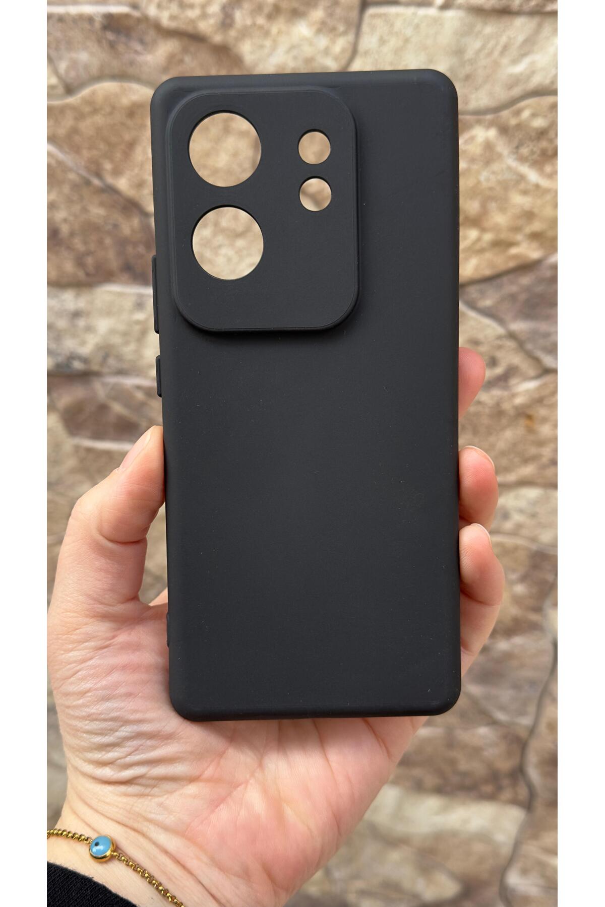 İnfinix Zero 30 4g Uyumlu Silikon Darbe Emici Klasik Korumalı Rubber Kılıf