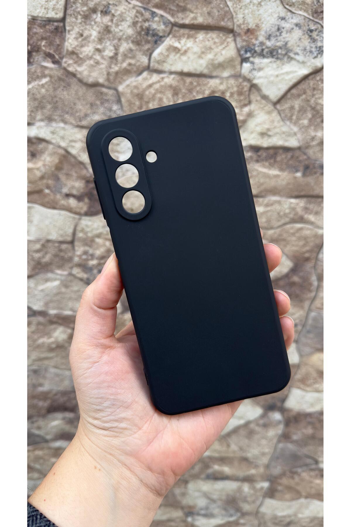 Samsung Galaxy A17 - Silikon Darbe Emici Klasik Korumalı Rubber Kılıf
