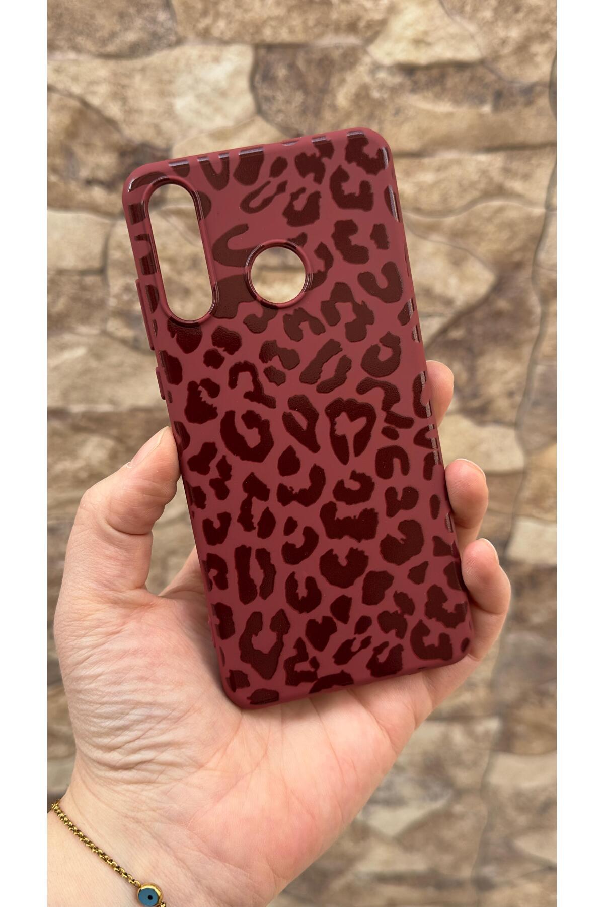 Huawei P30 Lite Uyumlu Leopar Desenli Silikon Darbe Emici Klasik Korumalı Rubber Kılıf