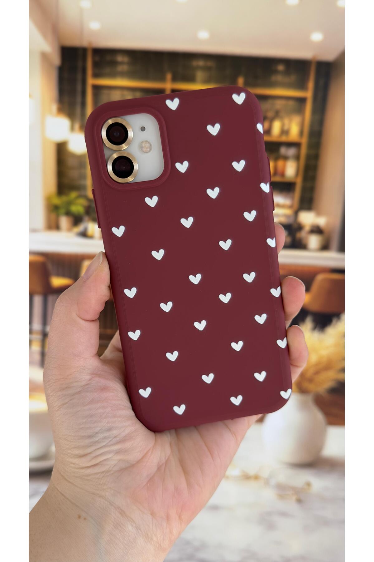 İphone 11 Uyumlu Beyaz Kalp Desenli Silikon Darbe Emici Klasik Korumalı Rubber Kılıf