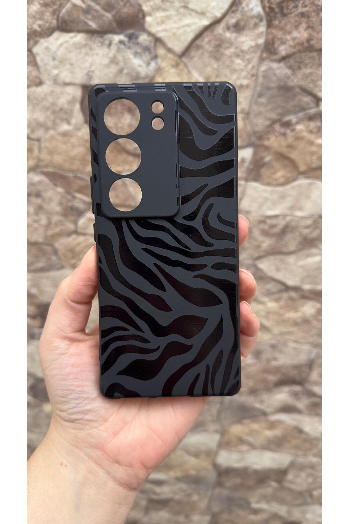VİVO V29 Uyumlu Zebra Desenli Silikon Darbe Emici Klasik Korumalı Rubber Kılıf