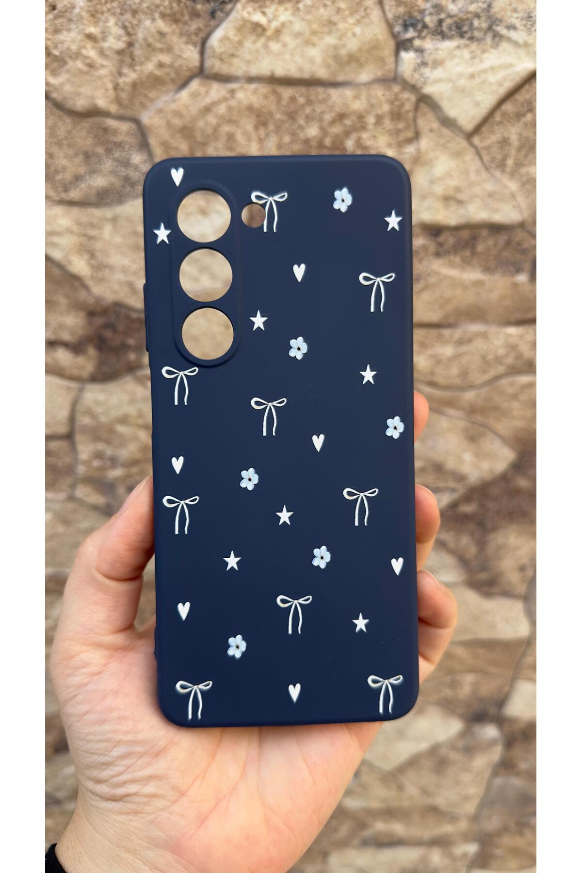 Samsung Galaxy A17 Uyumlu Mini Fiyonk Desenli Silikon Darbe Emici Klasik Korumalı Rubber Kılıf