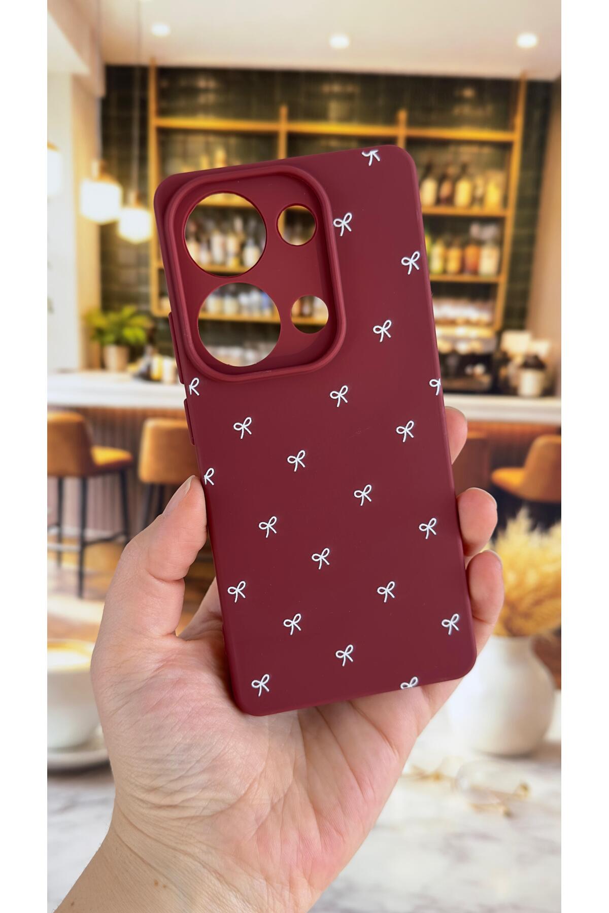 Redmi Note 13 Pro 4G Uyumlu Beyaz Fiyonk Desenli Silikon Darbe Emici Klasik Korumalı Rubber Kılıf