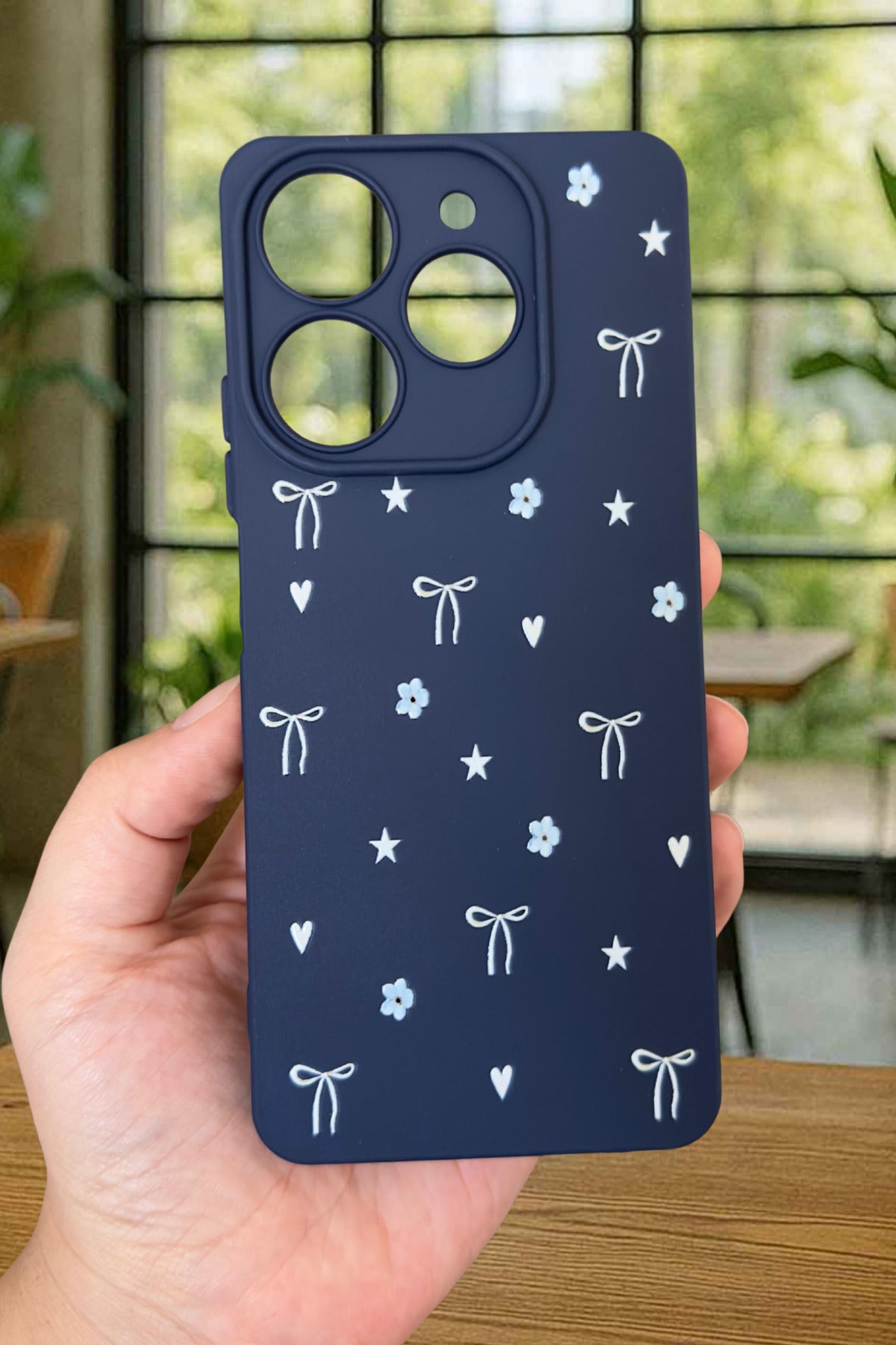 Tecno Spark 10 PRO Uyumlu Mini Fiyonk Desenli Silikon Darbe Emici Klasik Korumalı Rubber Kılıf