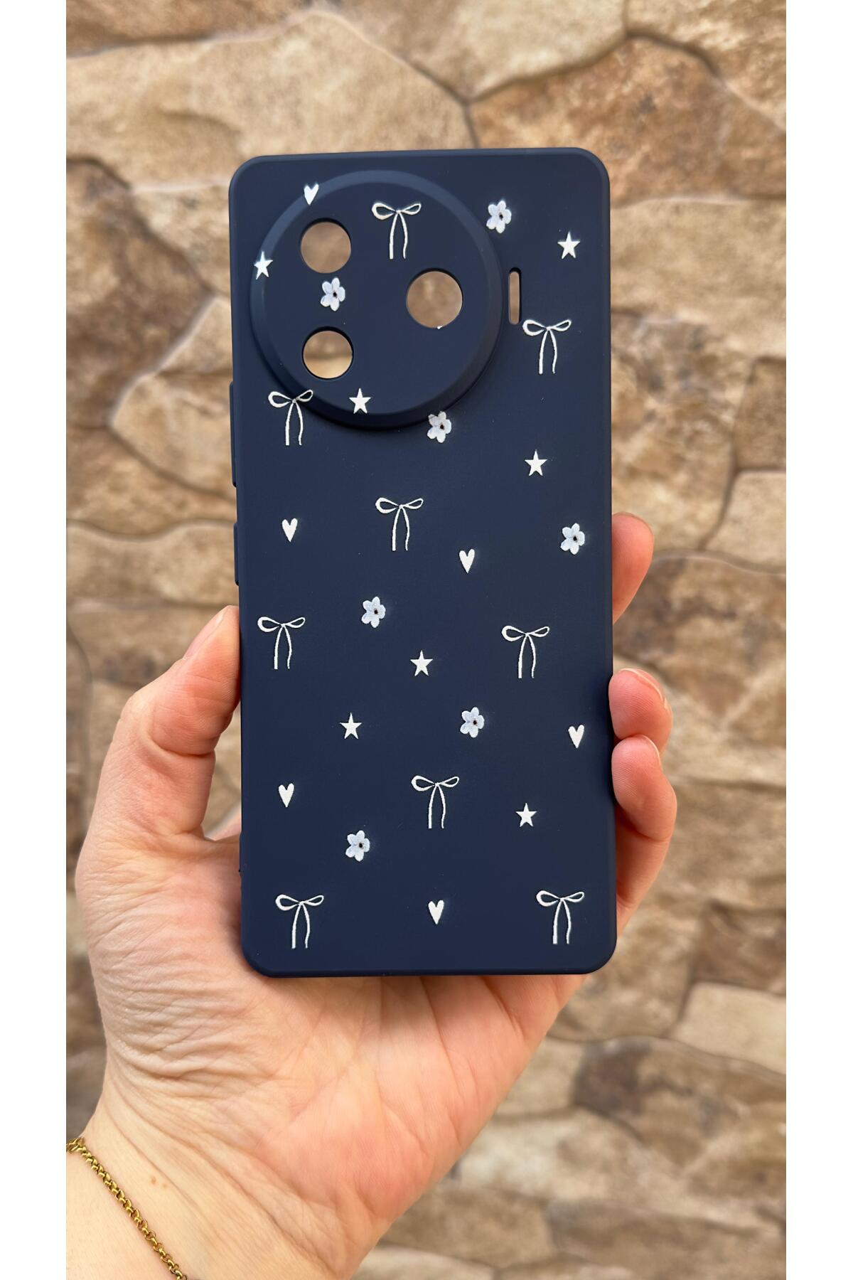 Tecno Camon 30 Pro 5G Uyumlu Mini Fiyonk Desenli Silikon Darbe Emici Klasik Korumalı Rubber Kılıf