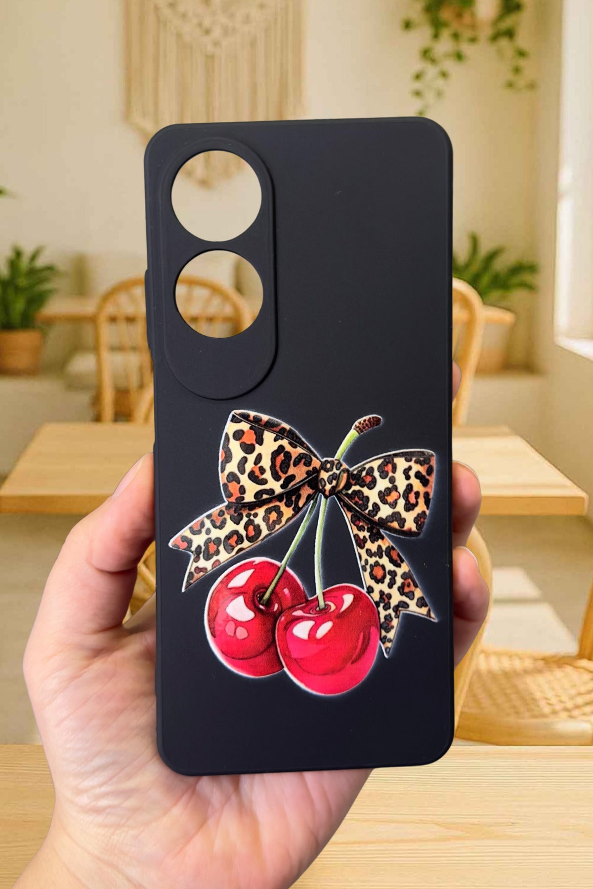 Oppo A60 Uyumlu Kiraz Leopar Fiyonk Desenli Silikon Darbe Emici Klasik Korumalı Rubber Kılıf