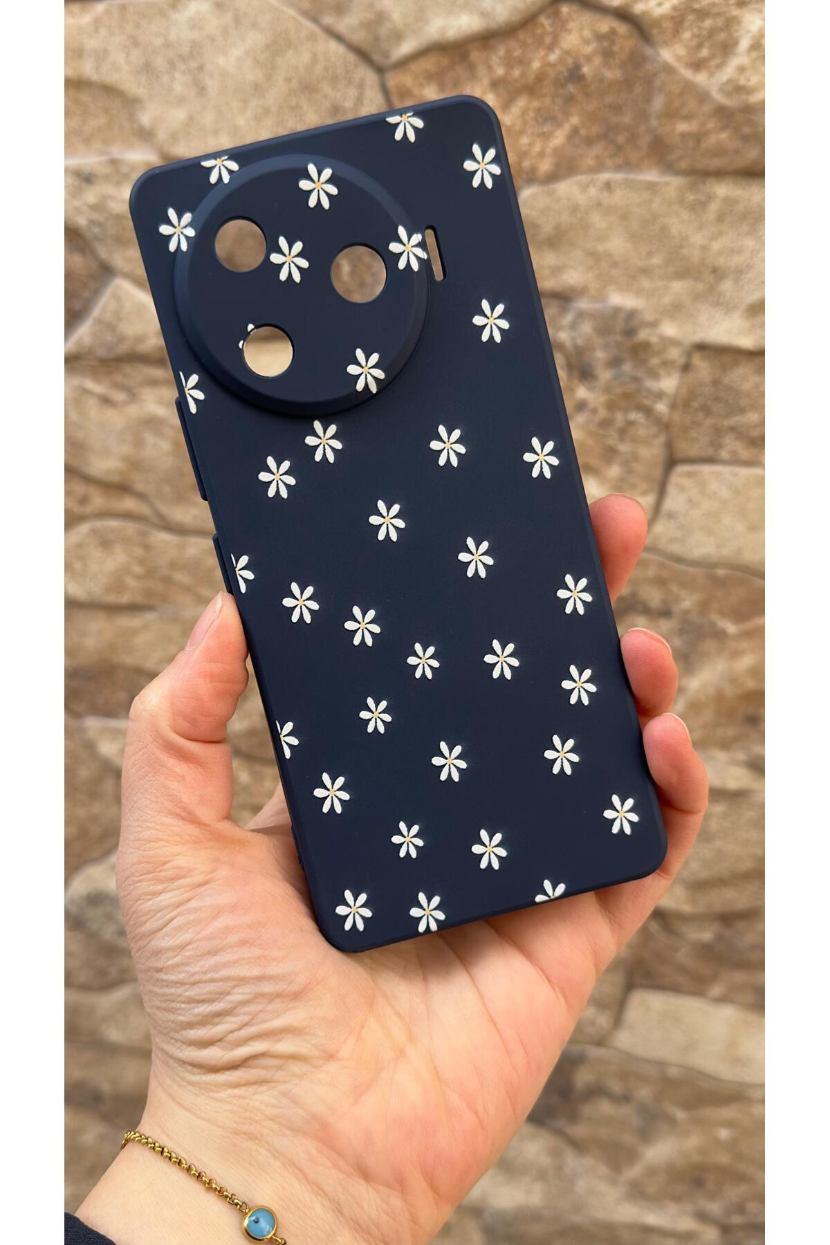 Tecno Camon 30 Pro 5G Uyumlu Mini Papatya Desenli Silikon Darbe Emici Klasik Korumalı Rubber Kılıf