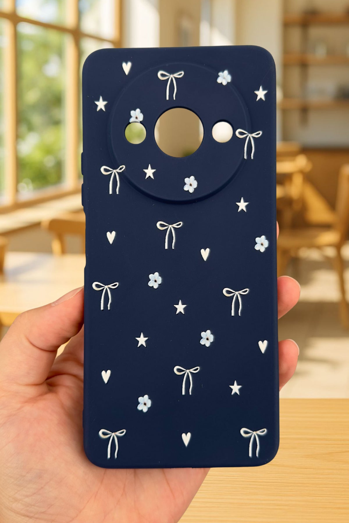 Xiaomi Redmi A3 Uyumlu Mini Fiyonk Desenli Silikon Darbe Emici Klasik Korumalı Rubber Kılıf