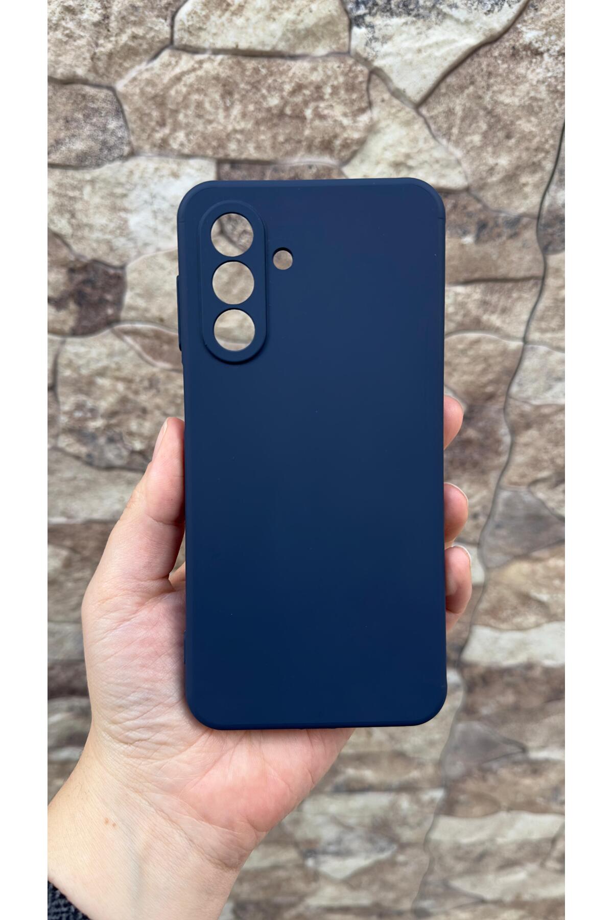 Samsung Galaxy A17 - Silikon Darbe Emici Klasik Korumalı Rubber Kılıf