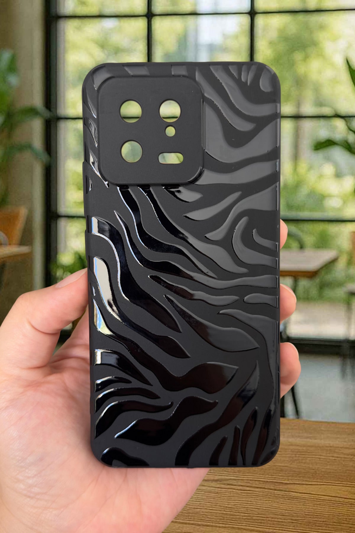 Xiaomi Mi 13 Uyumlu Zebra Desenli Silikon Darbe Emici Klasik Korumalı Rubber Kılıf