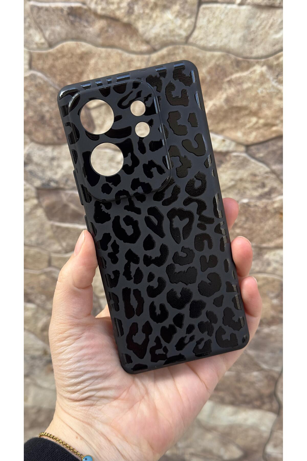 İnfinix Zero 30 4g Uyumlu Leopar Desenli Silikon Darbe Emici Klasik Korumalı Rubber Kılıf