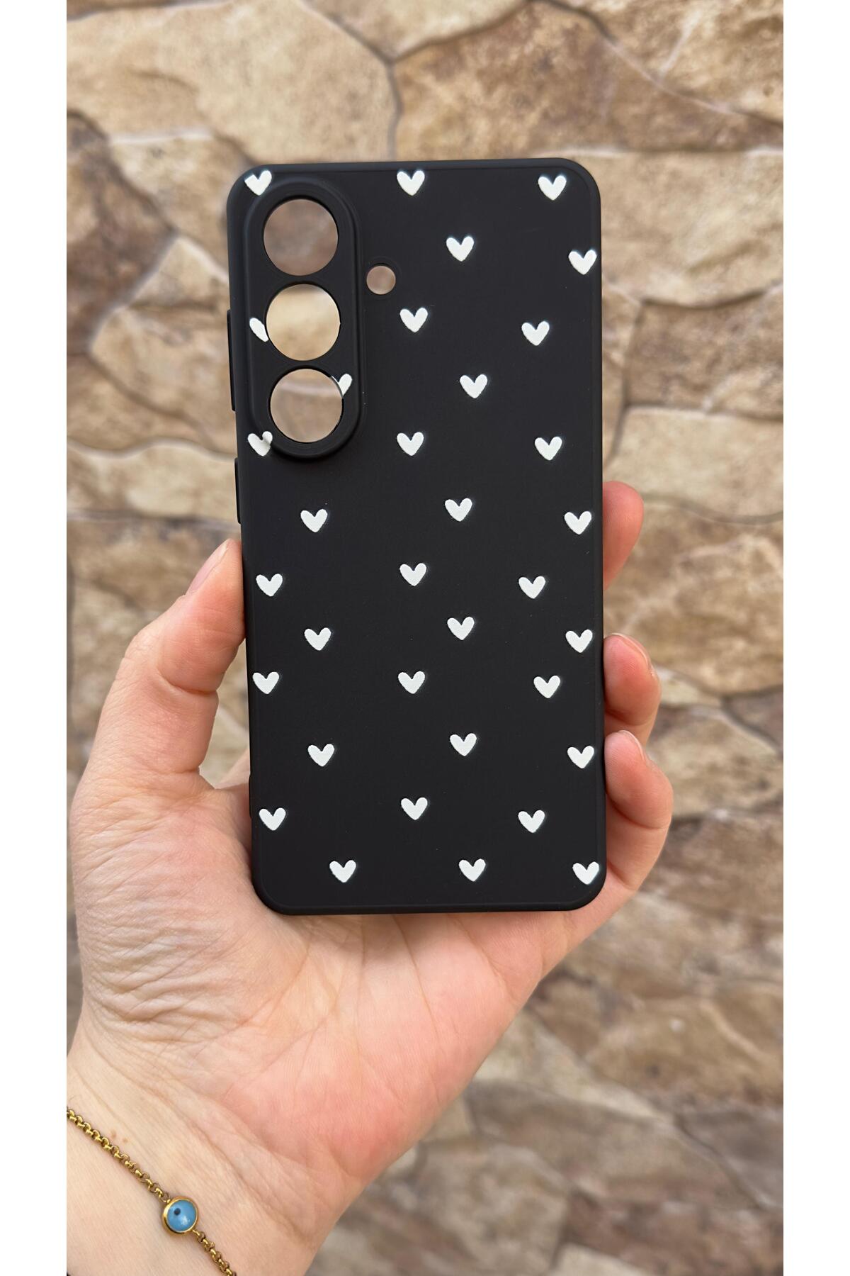Samsung Galaxy S26 Uyumlu Mini Beyaz Kalp Desenli Silikon Darbe Emici Klasik Korumalı Rubber Kılıf
