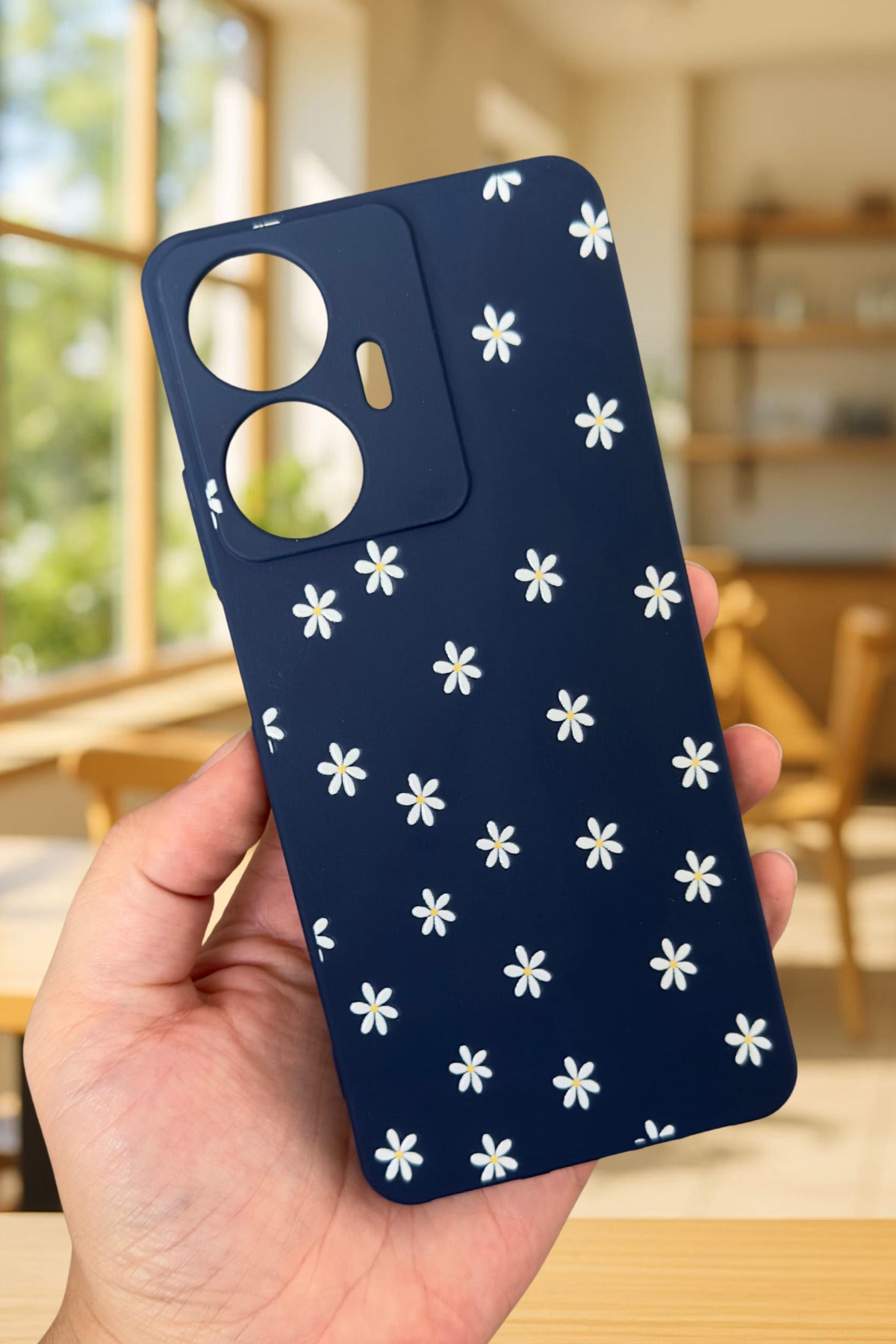 Realme C55 Uyumlu Mini Papatya Desenli Silikon Darbe Emici Klasik Korumalı Rubber Kılıf