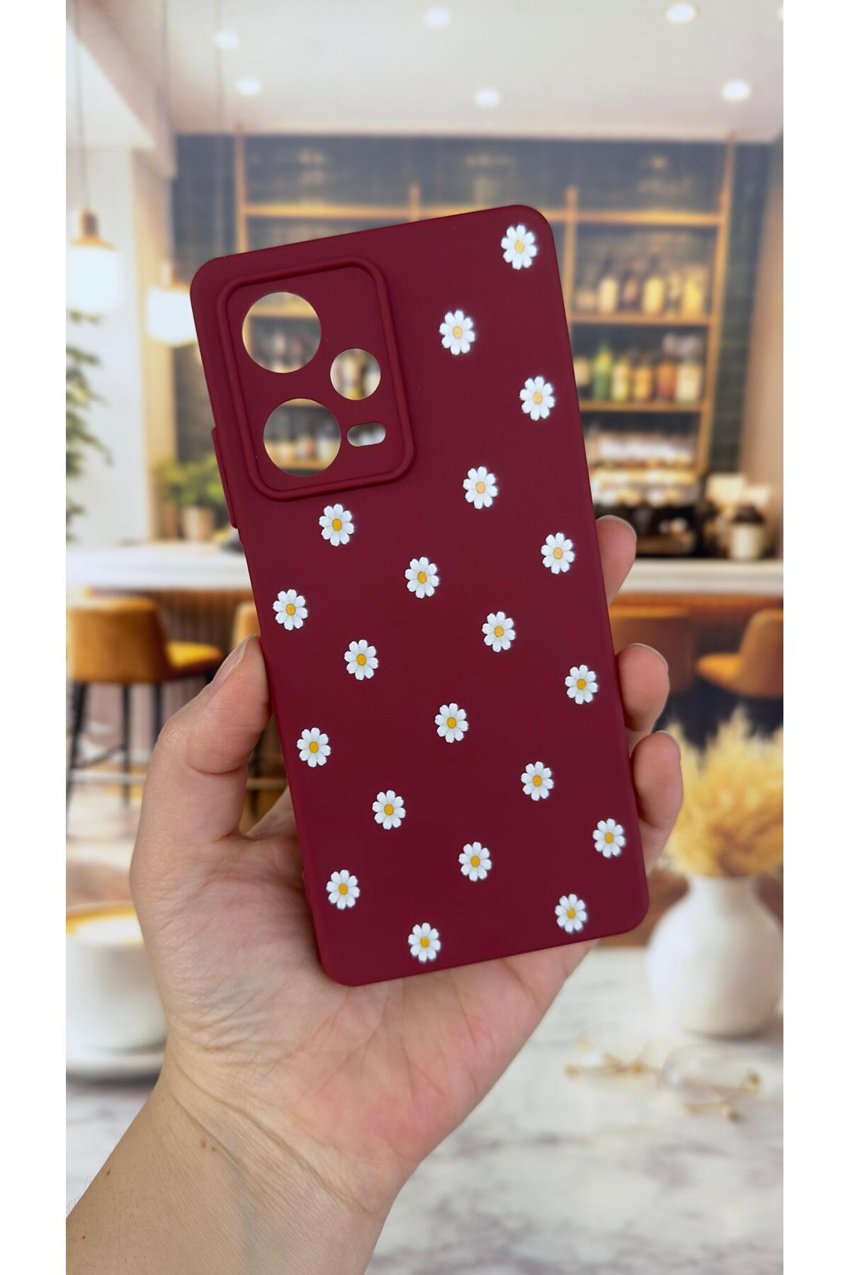 Redmi Note 12 Pro 5G Uyumlu Beyaz Papatya Desenli Silikon Darbe Emici Klasik Korumalı Rubber Kılıf
