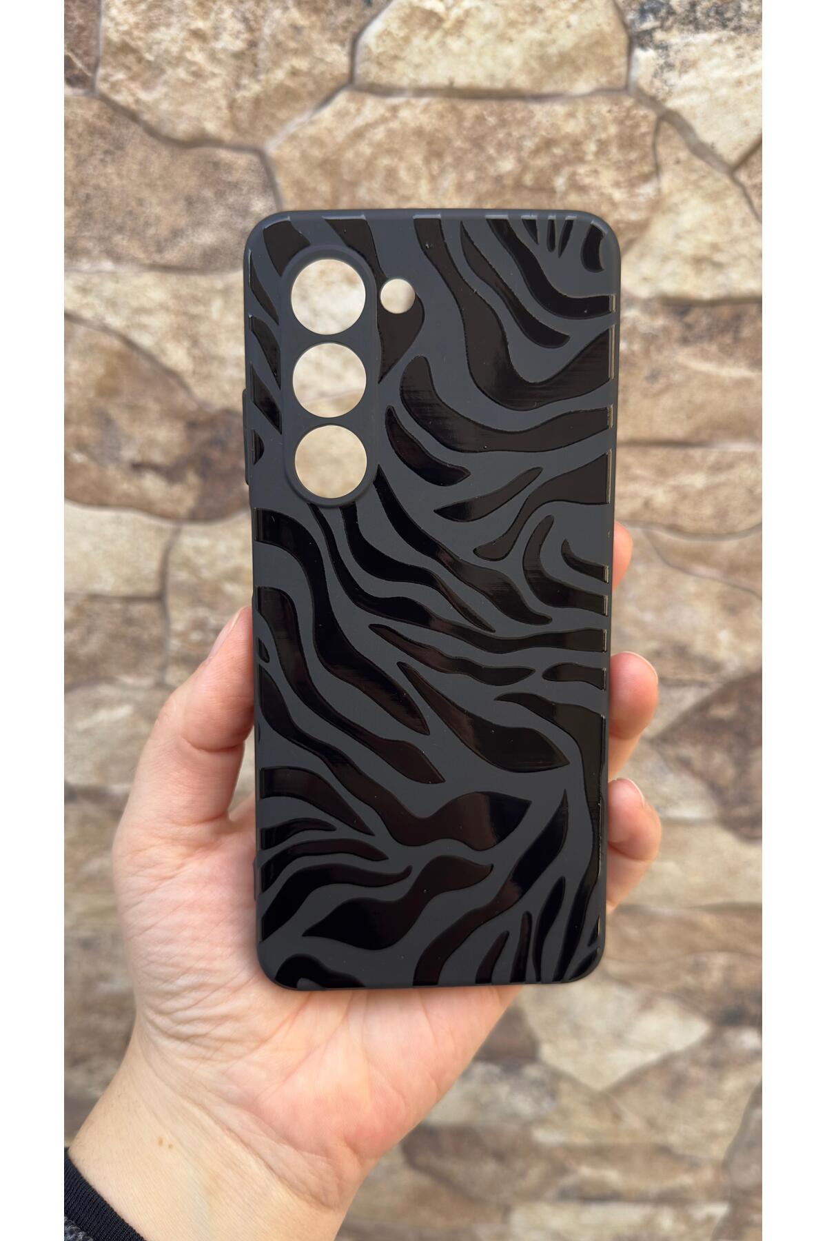 Samsung Galaxy A17 Uyumlu Zebra Desenli Silikon Darbe Emici Klasik Korumalı Rubber Kılıf