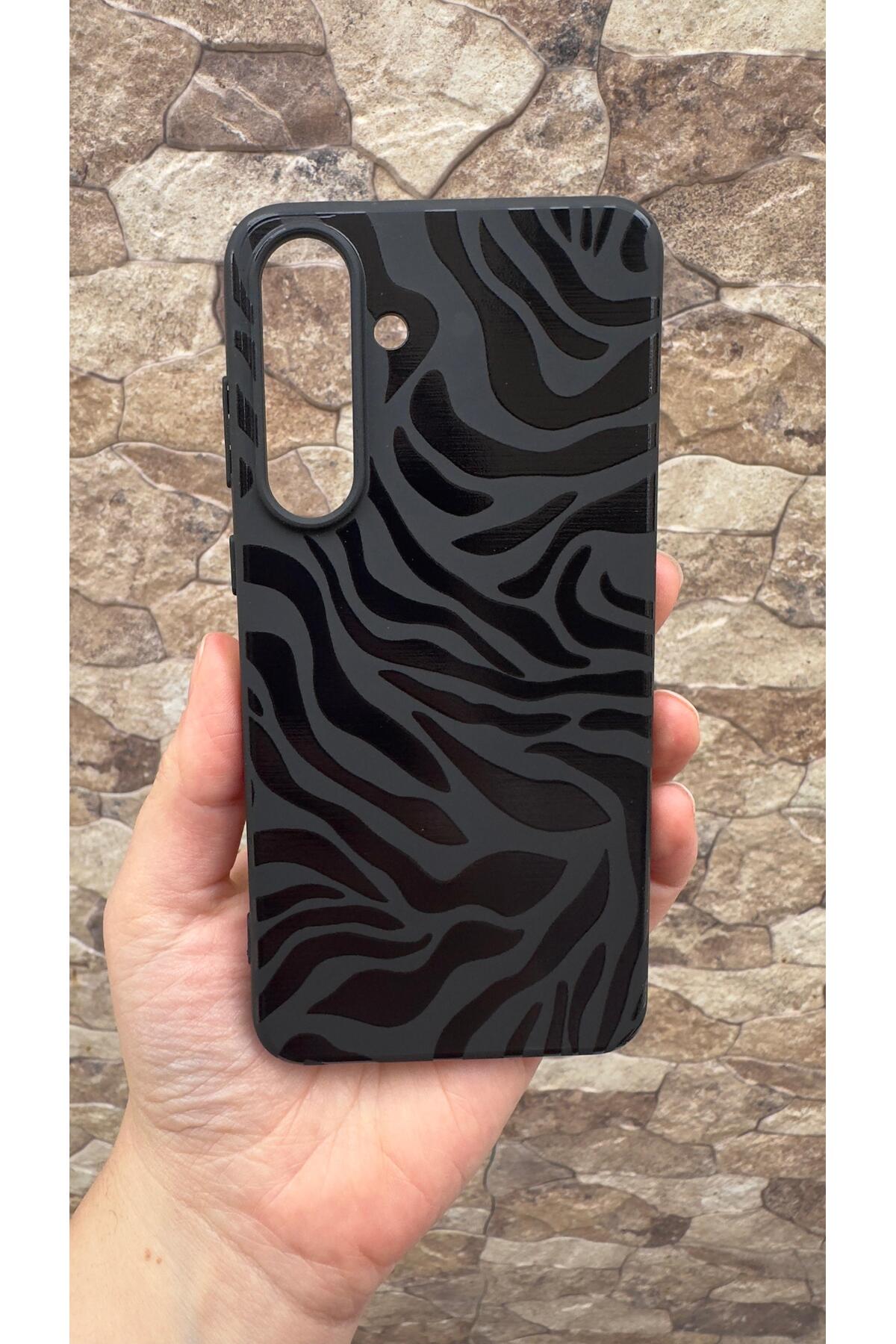 Samsung Galaxy S25 FE Uyumlu Zebra Desenli Silikon Darbe Emici Klasik Korumalı Rubber Kılıf 277