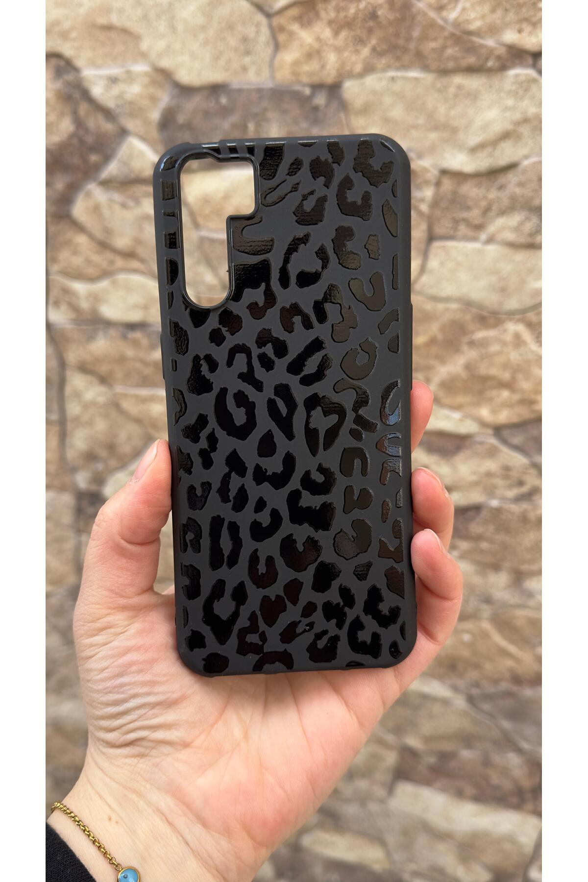 Oppo A91 Uyumlu Leopar Desenli Silikon Darbe Emici Klasik Korumalı Rubber Kılıf