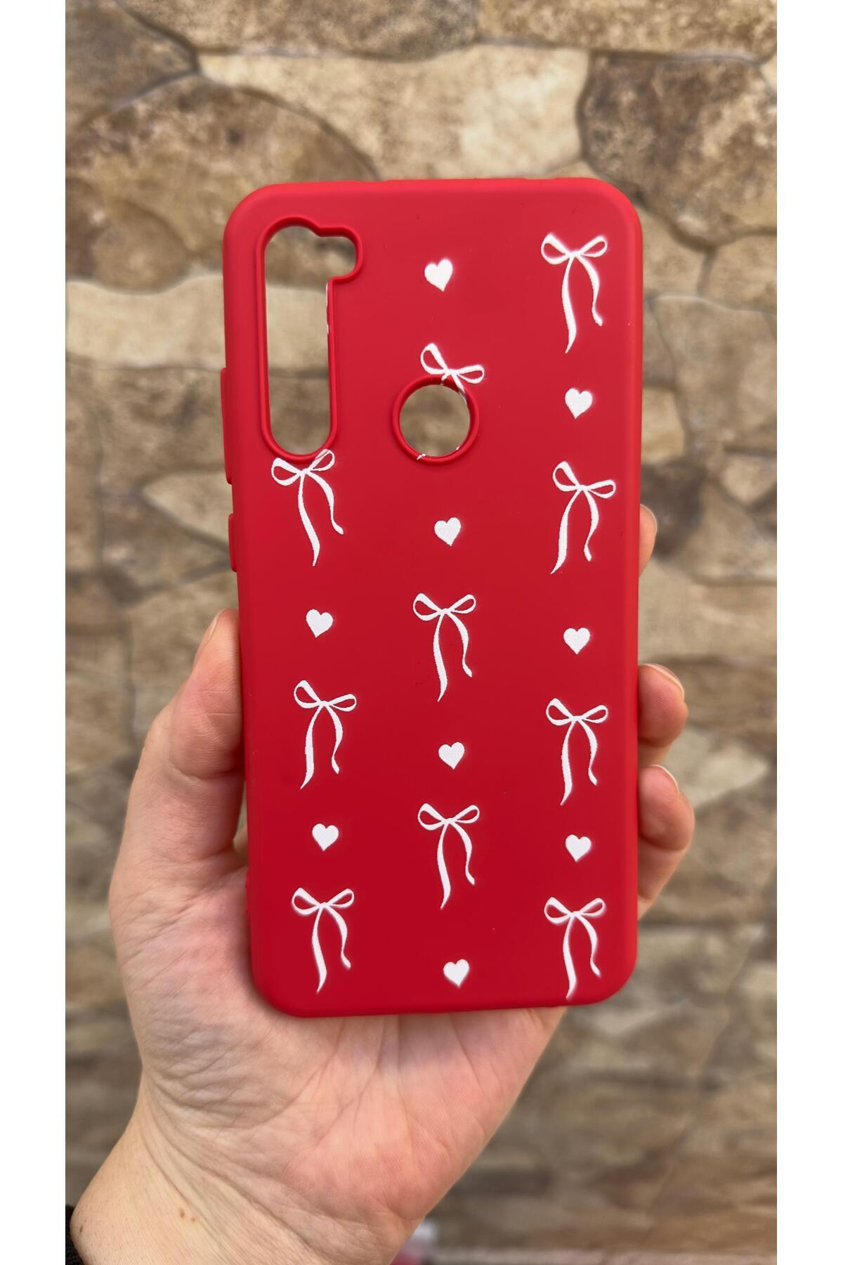 Redmi Note 8 Uyumlu Kalpli Fiyonk Desenli Silikon Darbe Emici Klasik Korumalı Rubber Kılıf