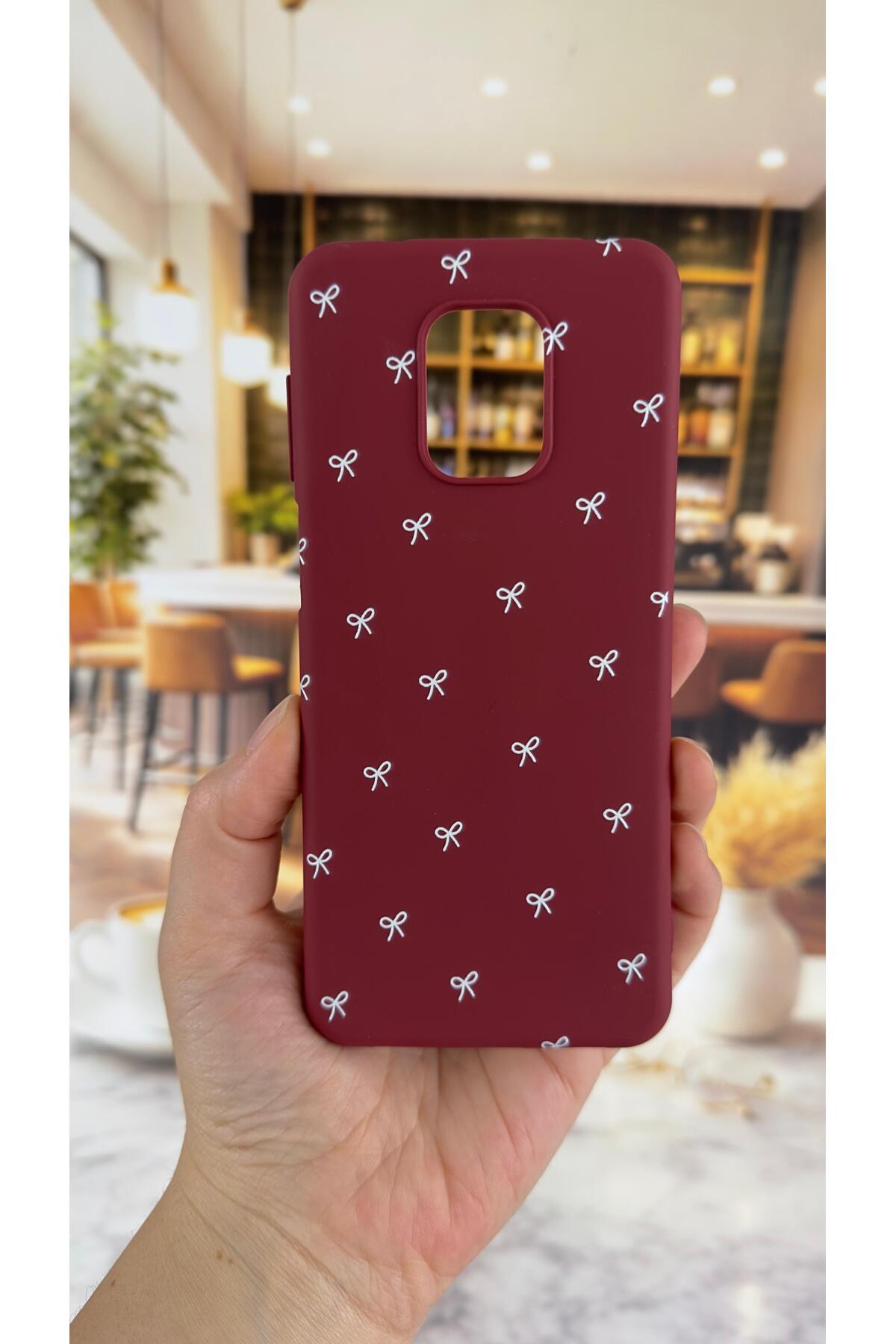 Redmi Note 9 Pro/9S Uyumlu Beyaz Fiyonk Desenli Silikon Darbe Emici Klasik Korumalı Rubber Kılıf