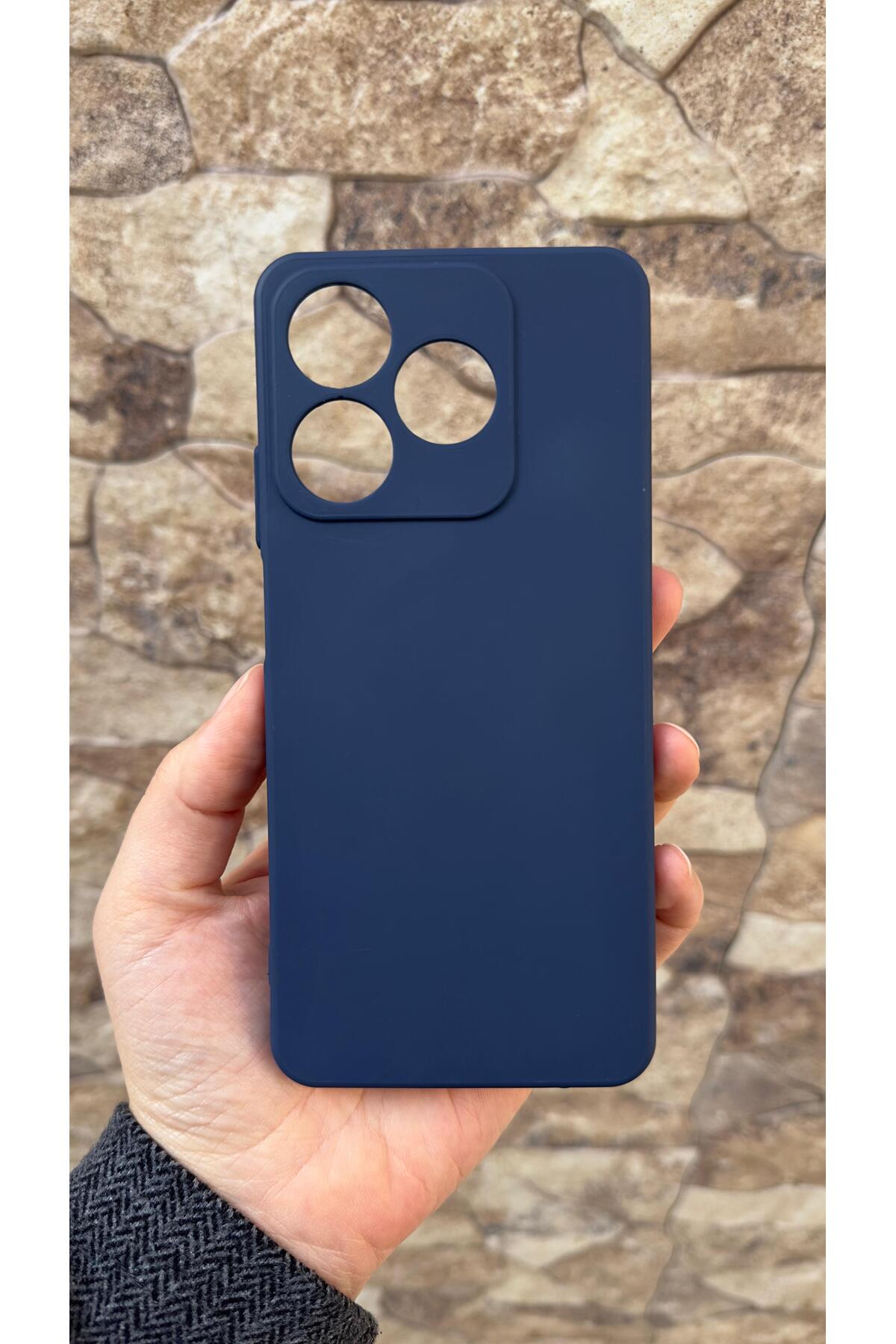 Realme C63 - Silikon Darbe Emici Klasik Korumalı Rubber Kılıf