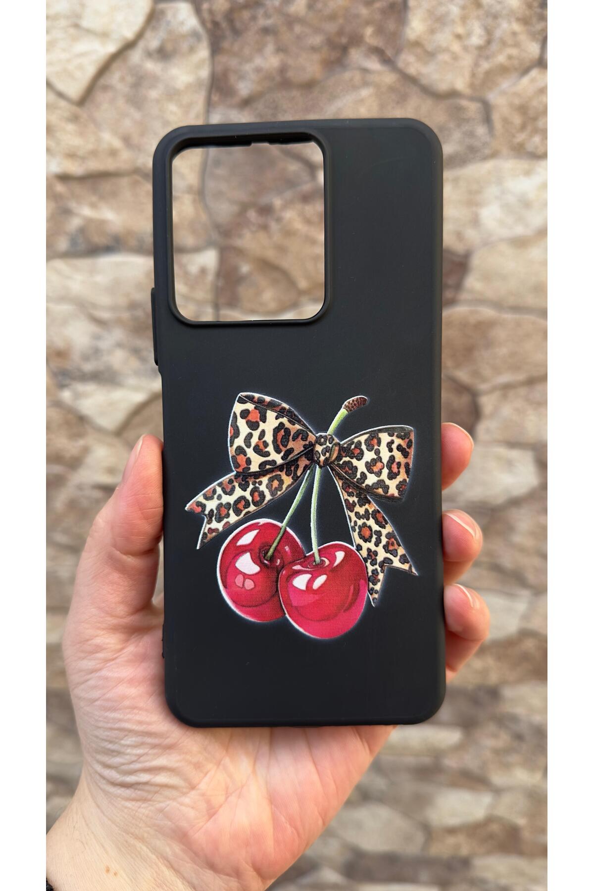 VİVO Y35 Uyumlu Kiraz Fiyonk Leopar Desenli Silikon Darbe Emici Klasik Korumalı Rubber Kılıf
