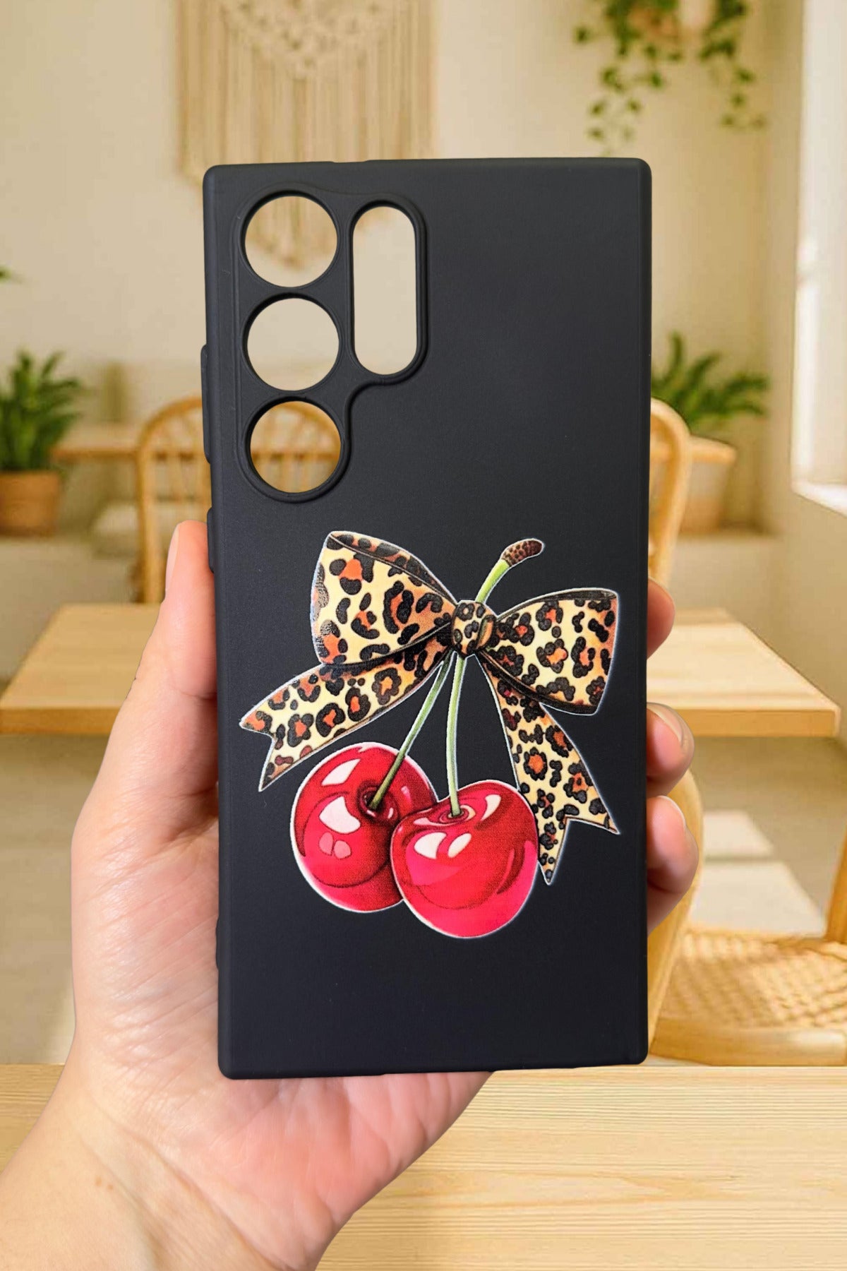 Samsung Galaxy S23 Ultra Uyumlu Kiraz Leopar Fiyonk Desenli Silikon Darbe Emici Rubber Kılıf