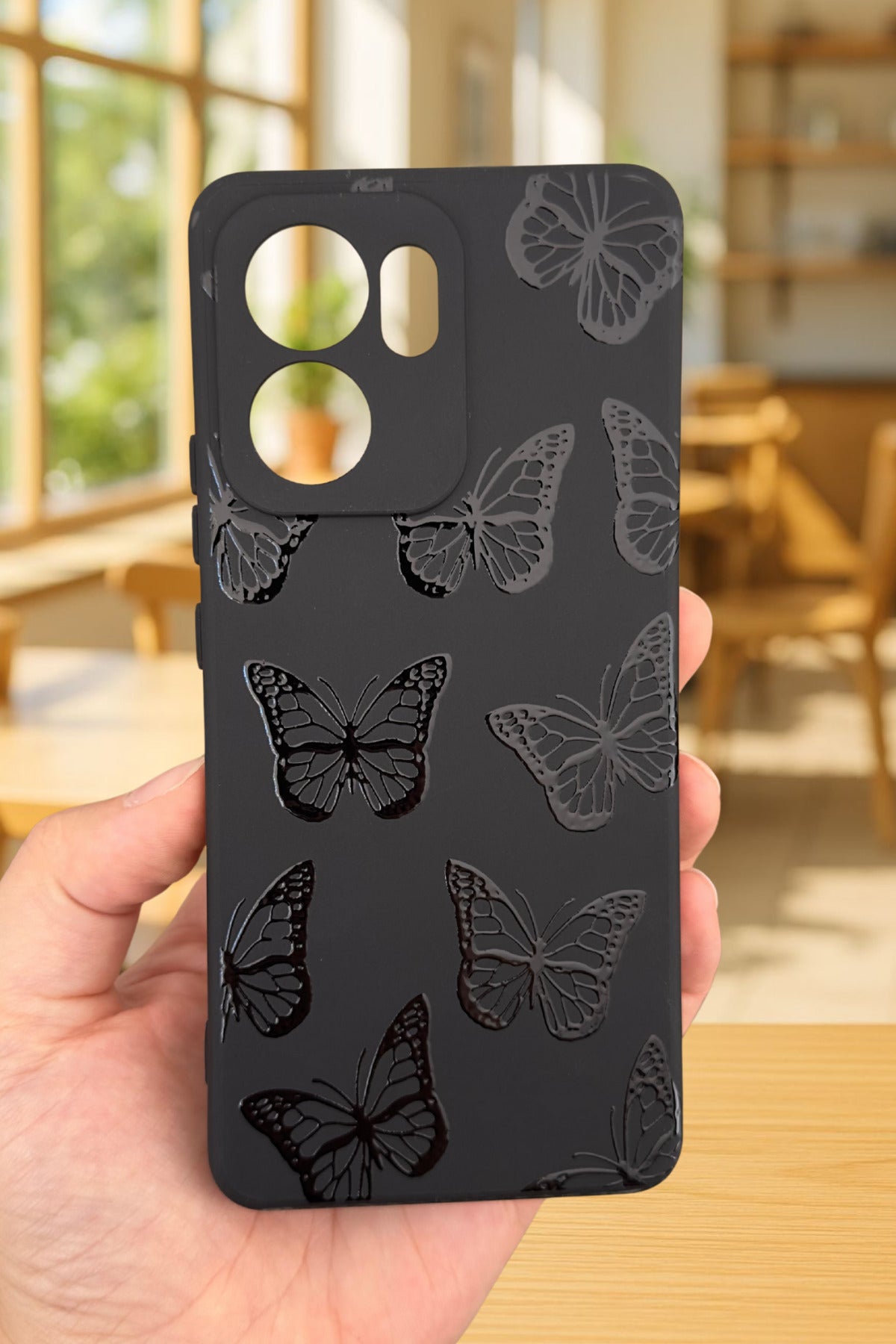 OPPO RENO 13 F Uyumlu Siyah Kelebek Desenli Silikon Darbe Emici Klasik Korumalı Rubber Kılıf