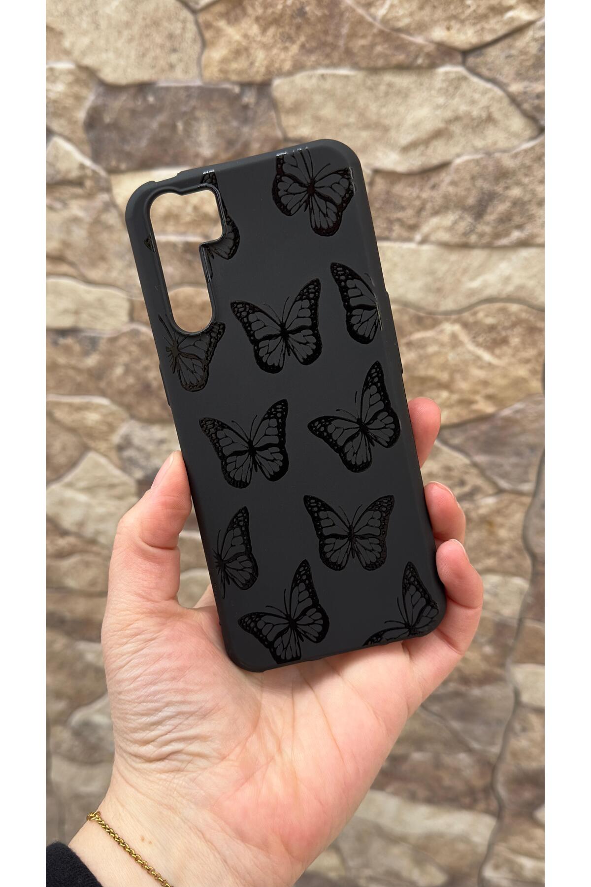 Oppo A91 Uyumlu Siyah Kelebek Desenli Silikon Darbe Emici Klasik Korumalı Rubber Kılıf