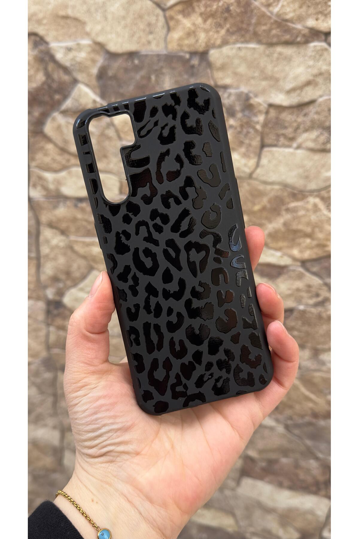 Oppo A91 Uyumlu Leopar Desenli Silikon Darbe Emici Klasik Korumalı Rubber Kılıf