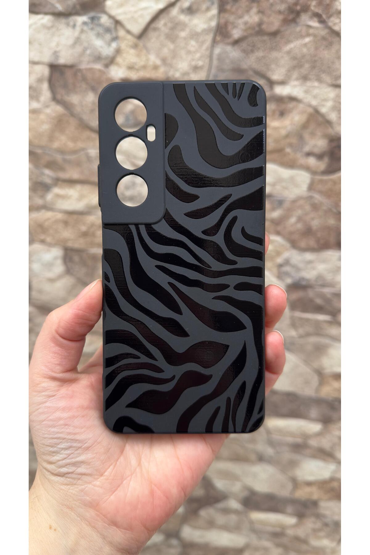 Realme C65 Uyumlu Zebra Desenli Silikon Darbe Emici Klasik Korumalı Rubber Kılıf