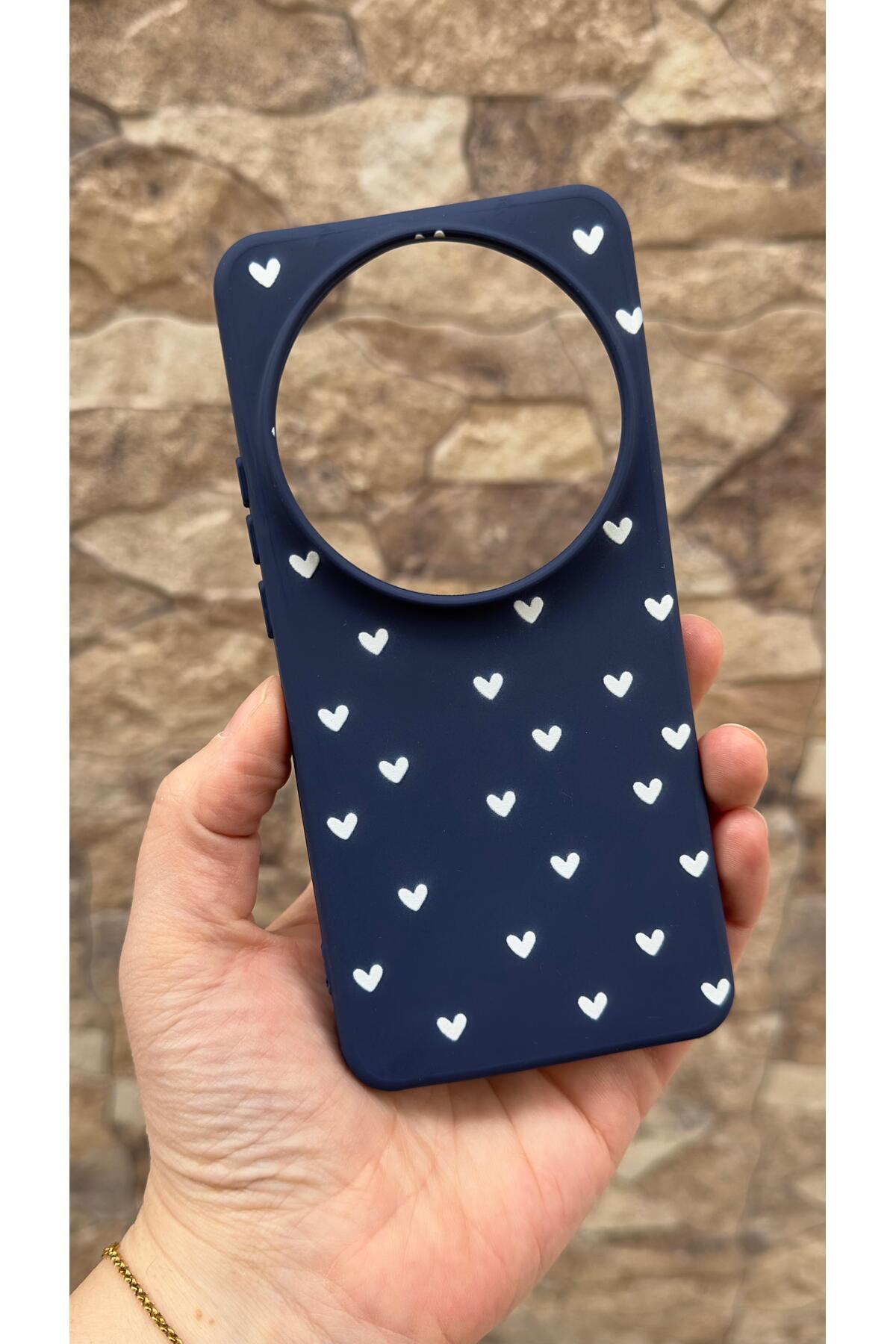 Mİ 15 Ultra Uyumlu Mini Kalp Desenli Silikon Darbe Emici Klasik Korumalı Rubber Kılıf