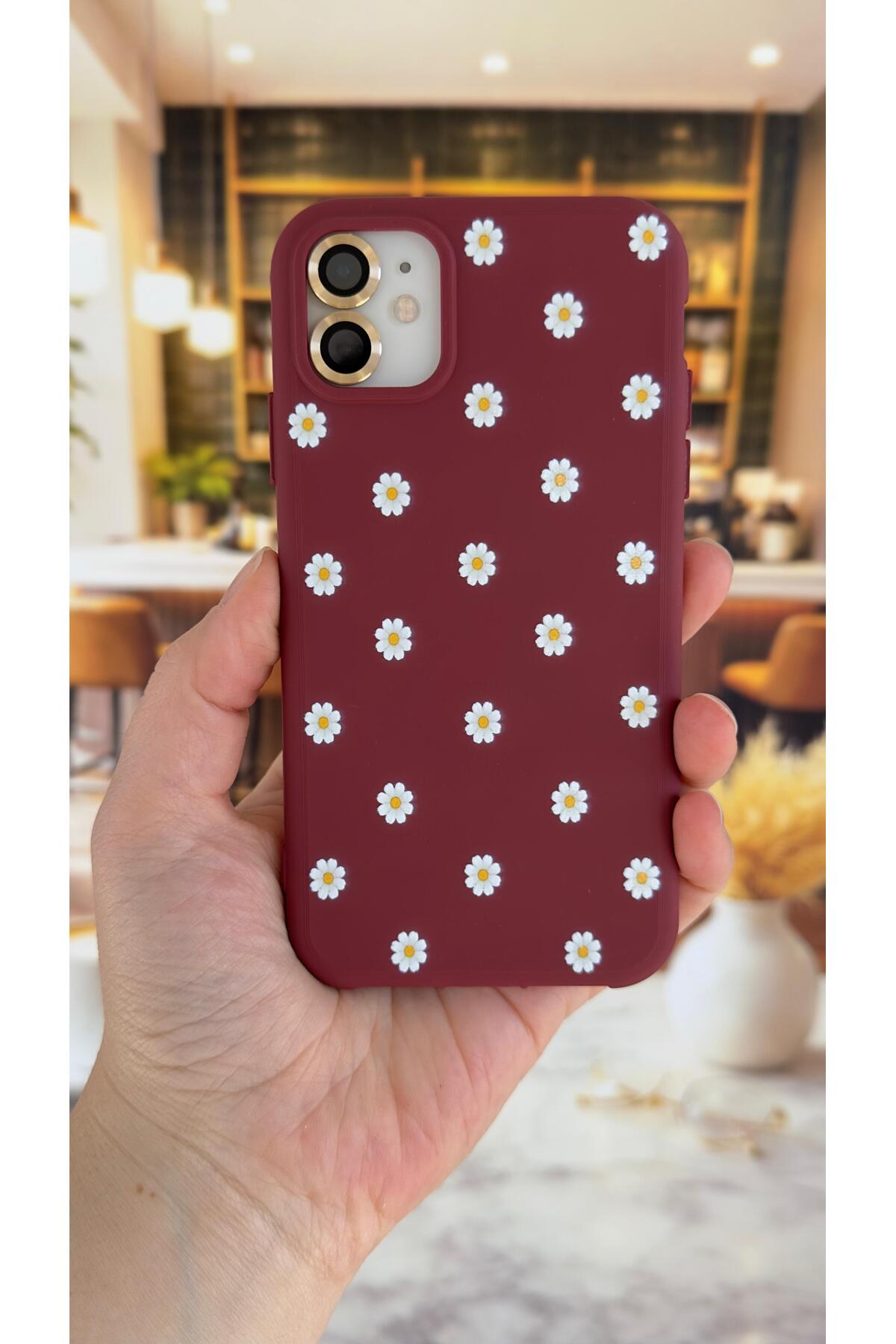 İphone 11 Uyumlu Beyaz Papatya Desenli Silikon Darbe Emici Klasik Korumalı Rubber Kılıf