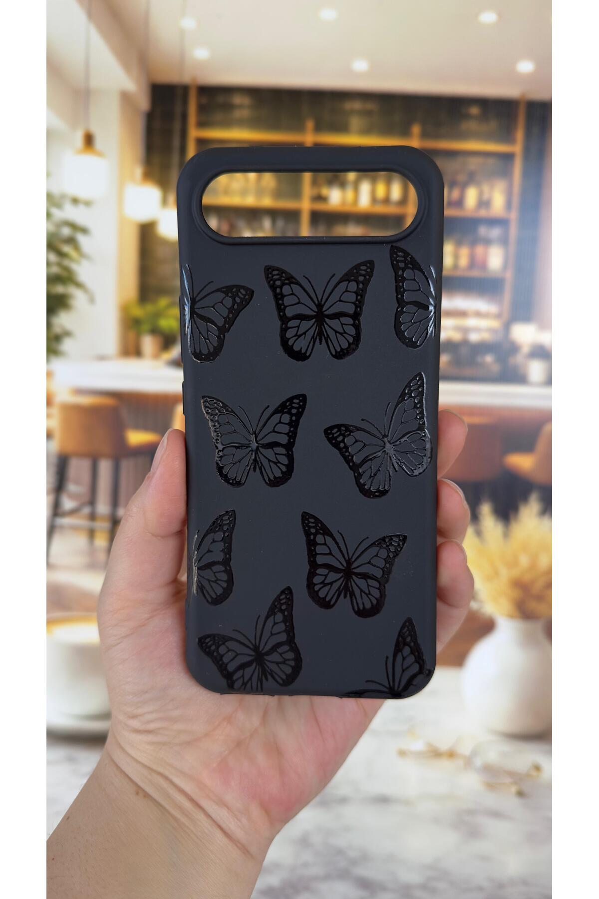 Tecno Spark Slim Uyumlu Siyah Kelebek Desenli Silikon Darbe Emici Klasik Korumalı Rubber Kılıf