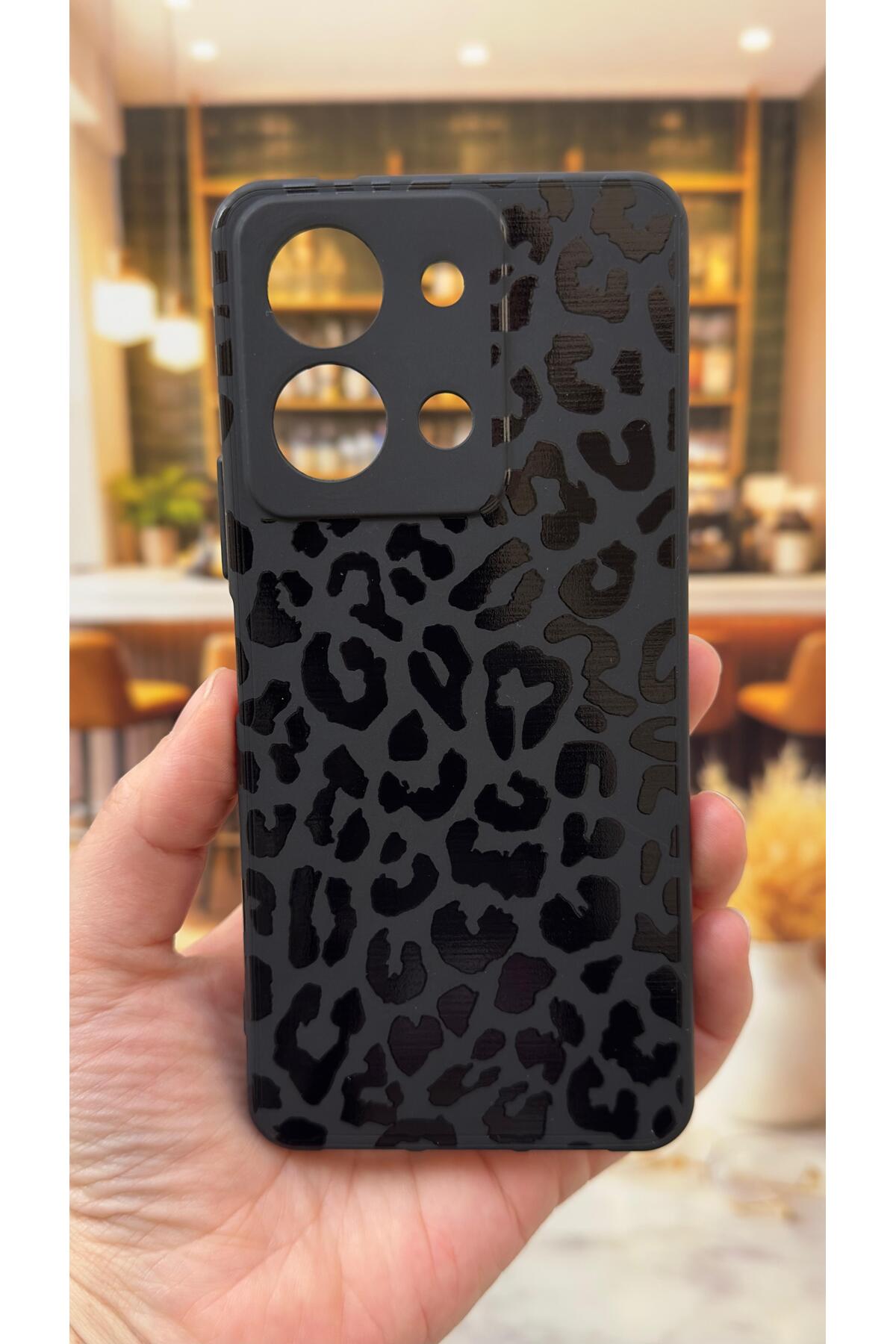 VİVO Y28 Uyumlu Siyah Leopar Desenli Silikon Darbe Emici Klasik Korumalı Rubber Kılıf