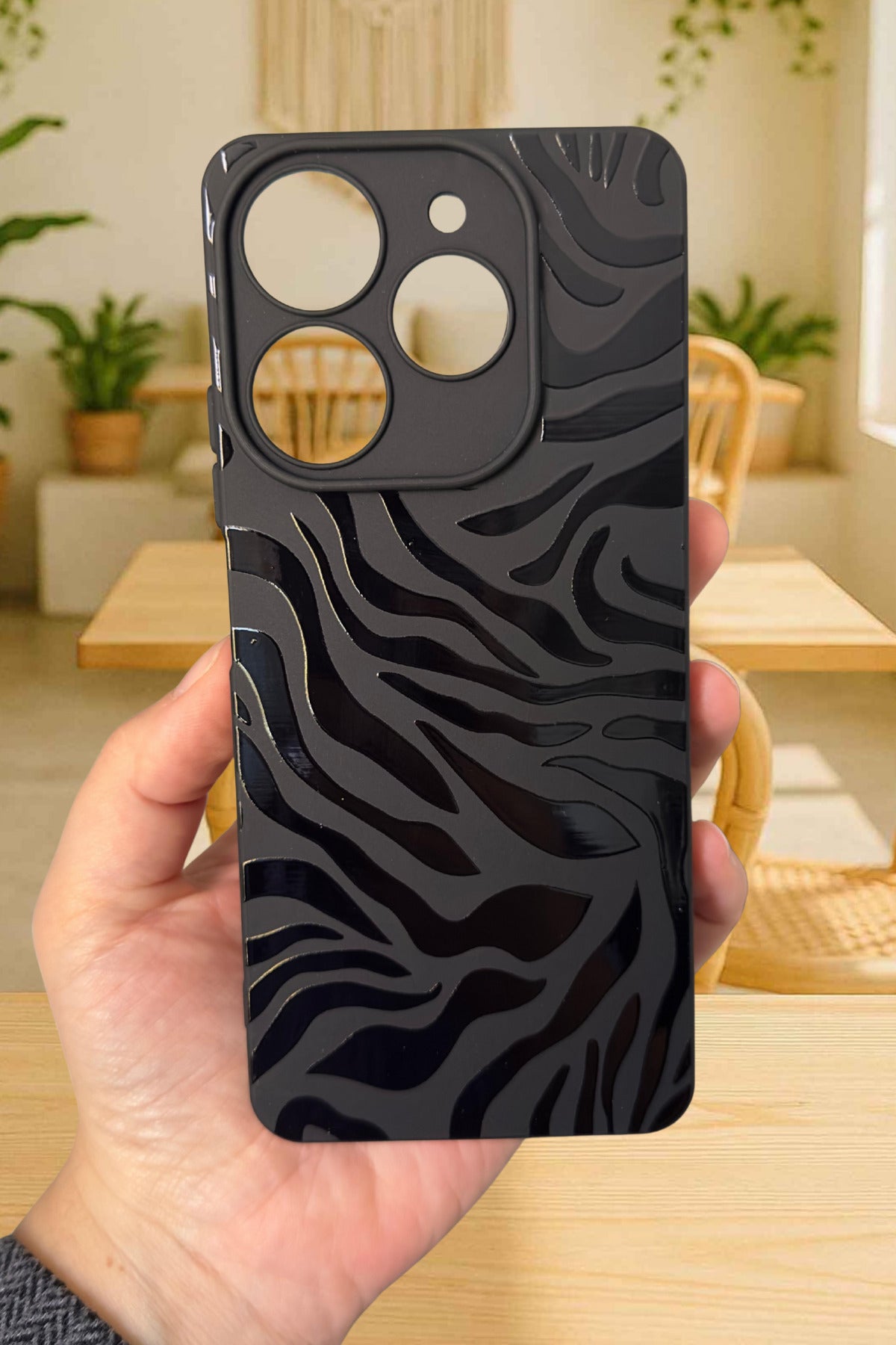 Tecno Spark 10 PRO Uyumlu Zebra Desenli Silikon Darbe Emici Rubber Kılıf