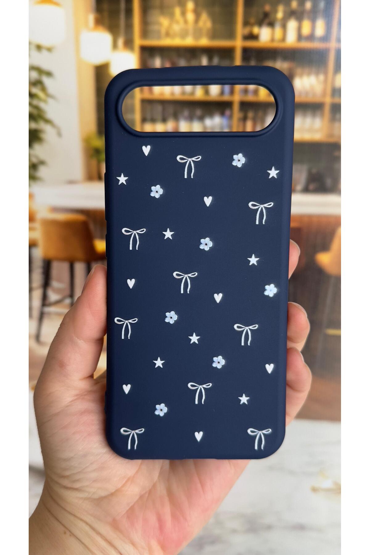 Tecno Spark Slim 5G Uyumlu Mini Fiyonk Desenli Silikon Darbe Emici Klasik Korumalı Rubber Kılıf