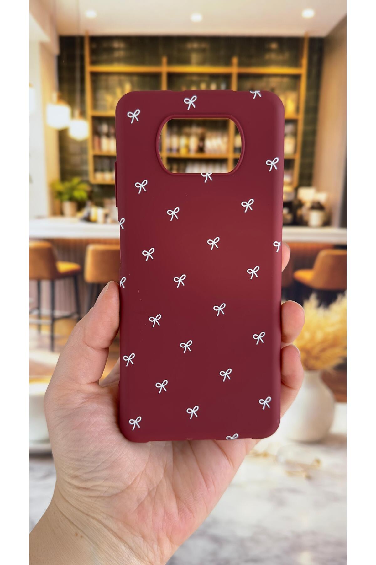 Poco X3 ve X3 Pro Uyumlu Beyaz Fiyonk Desenli Silikon Darbe Emici Klasik Korumalı Rubber Kılıf