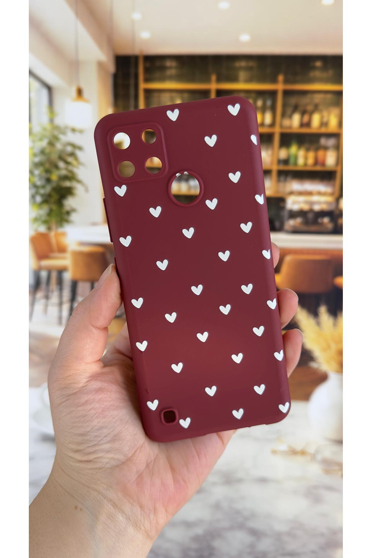 Realme C21Y Ve C25Y Uyumlu Beyaz Kalp Desenli Silikon Darbe Emici Klasik Korumalı Rubber Kılıf