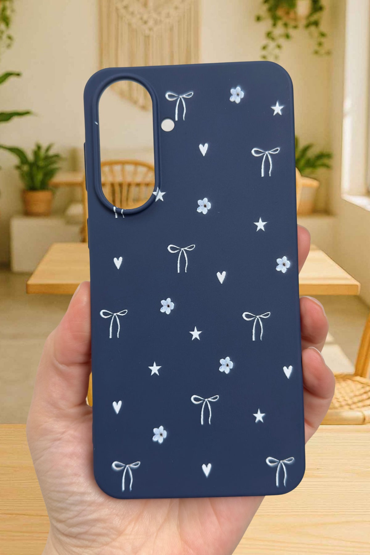 Samsung Galaxy A37 Uyumlu Mini Fiyonk Desenli Silikon Darbe Emici Klasik Korumalı Rubber Kılıf