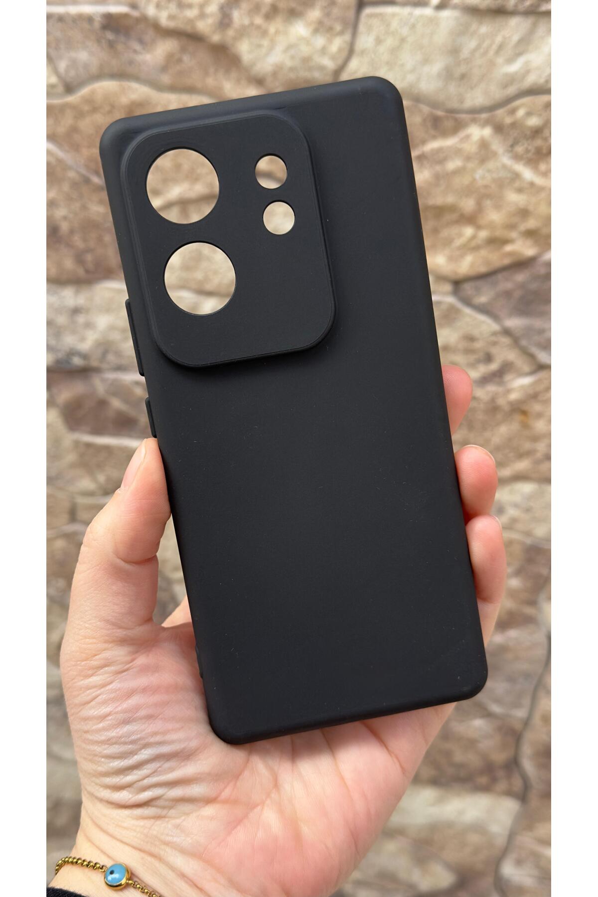 İnfinix Zero 30 4g Uyumlu Silikon Darbe Emici Klasik Korumalı Rubber Kılıf