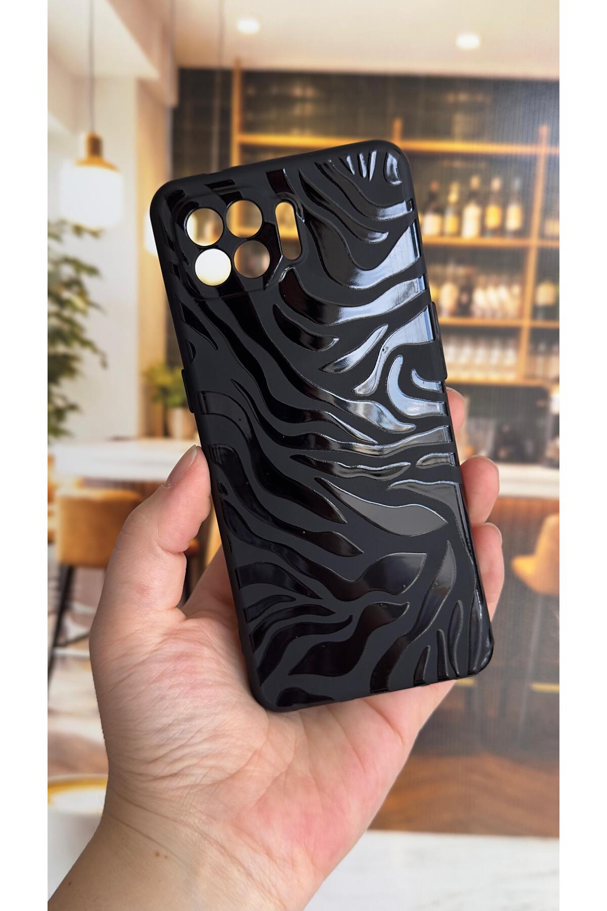 OPPO Reno 4 Lite Uyumlu Zebra Desenli Silikon Darbe Emici Klasik Korumalı Rubber Kılıf
